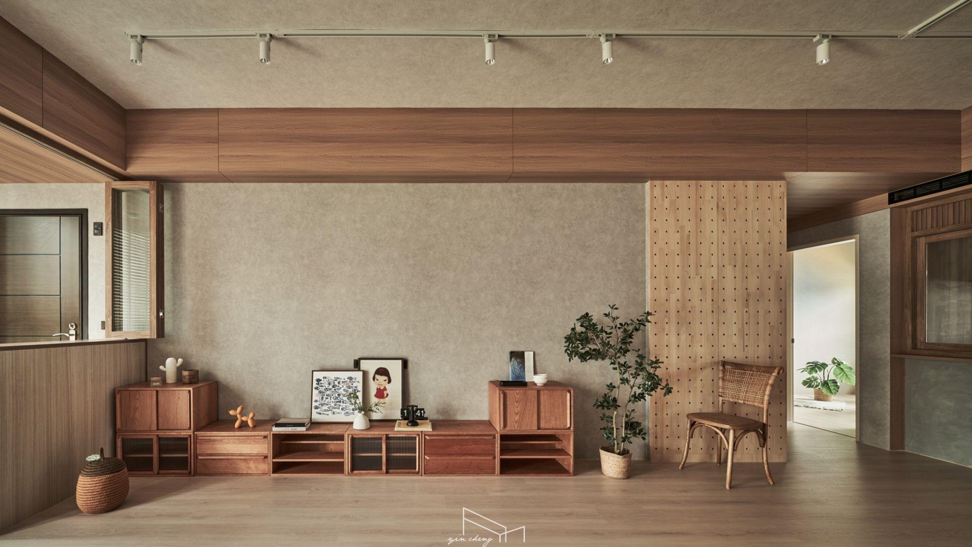 London Design Awards Winner - Tipsy in the Realm of Wood