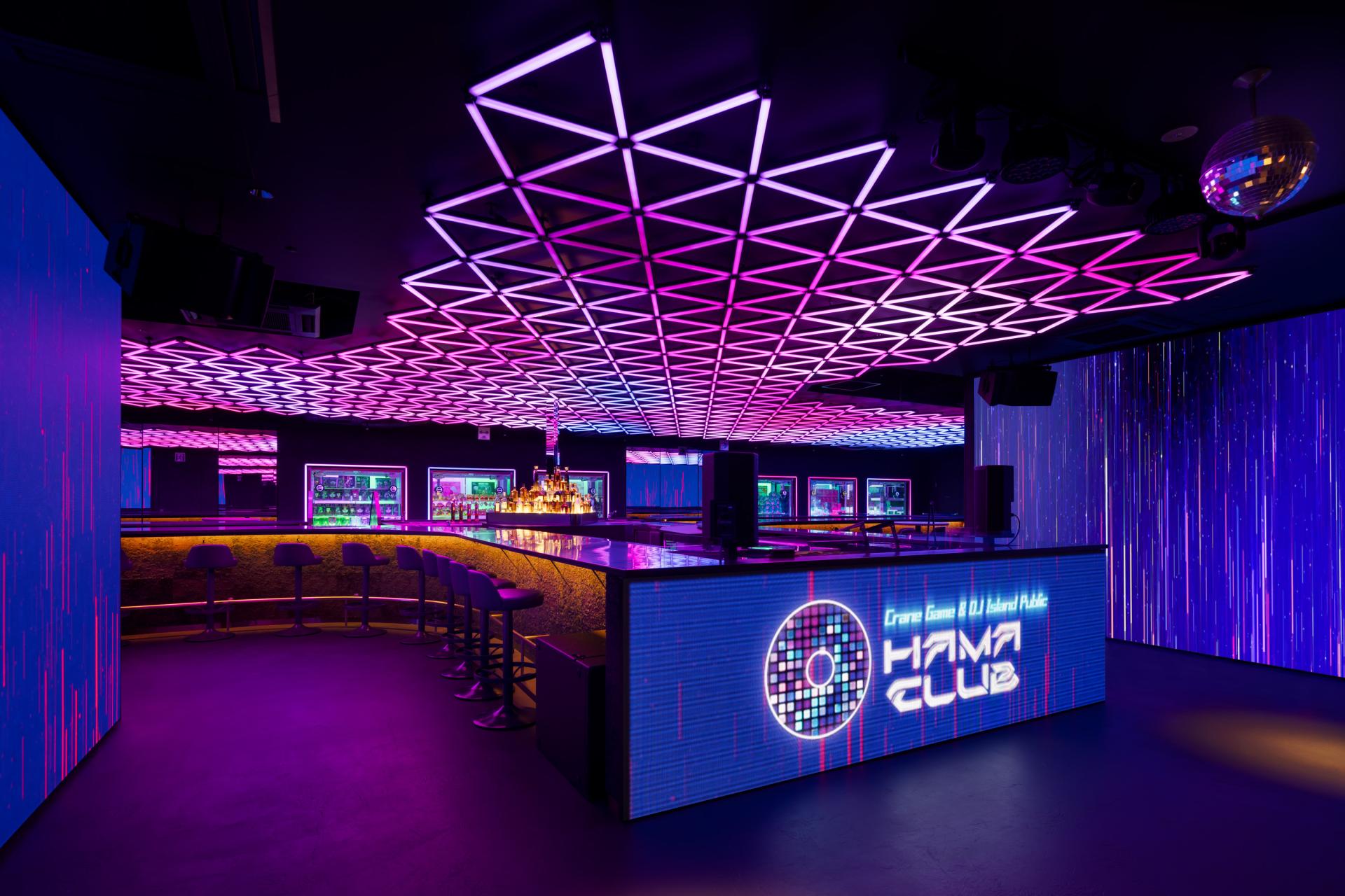 London Design Awards Winner - Grand Hammer