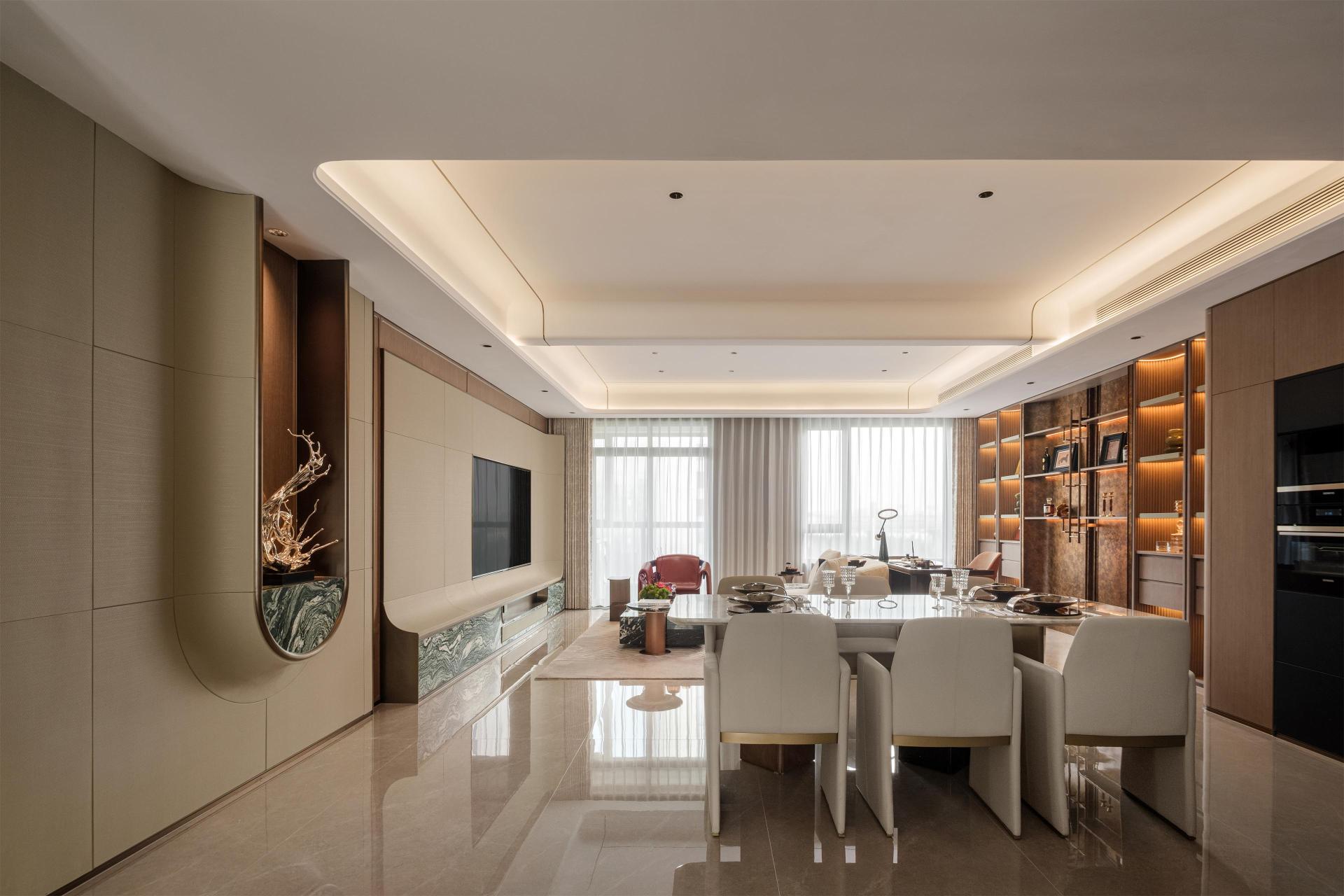London Design Awards Winner - Peak Of The World B3 Show Flat