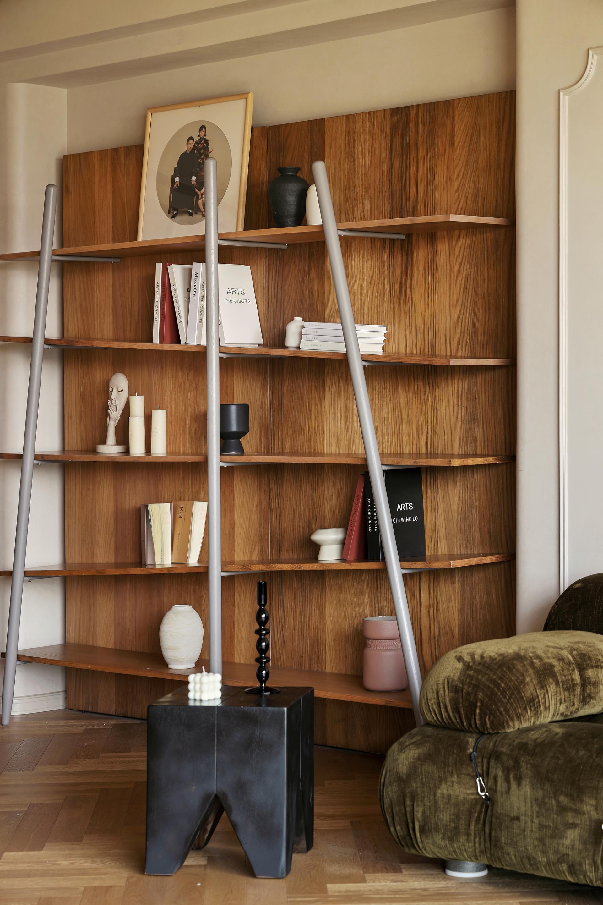 London Design Awards Winner - Chris Dépôt