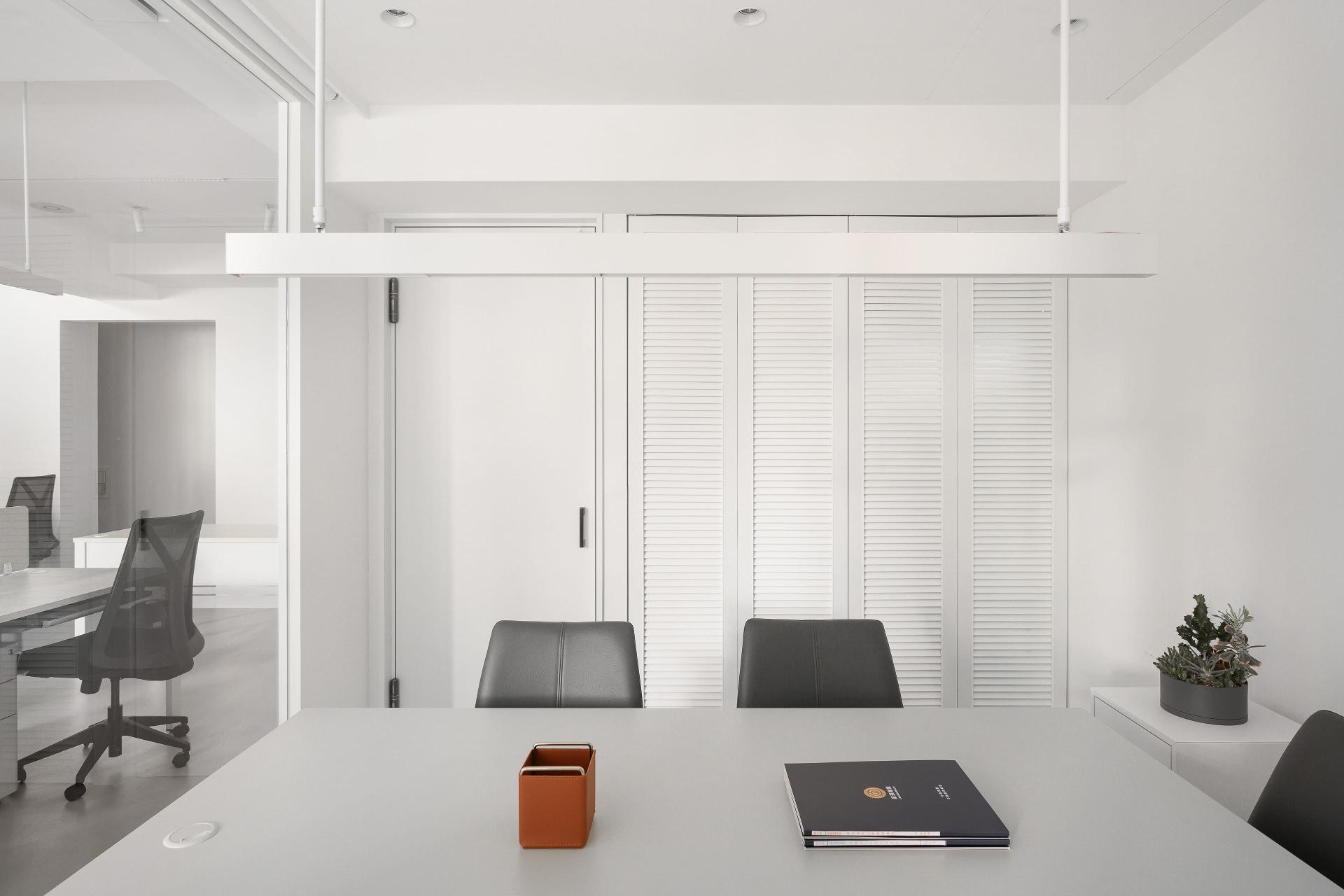 London Design Awards Winner - Continuity
