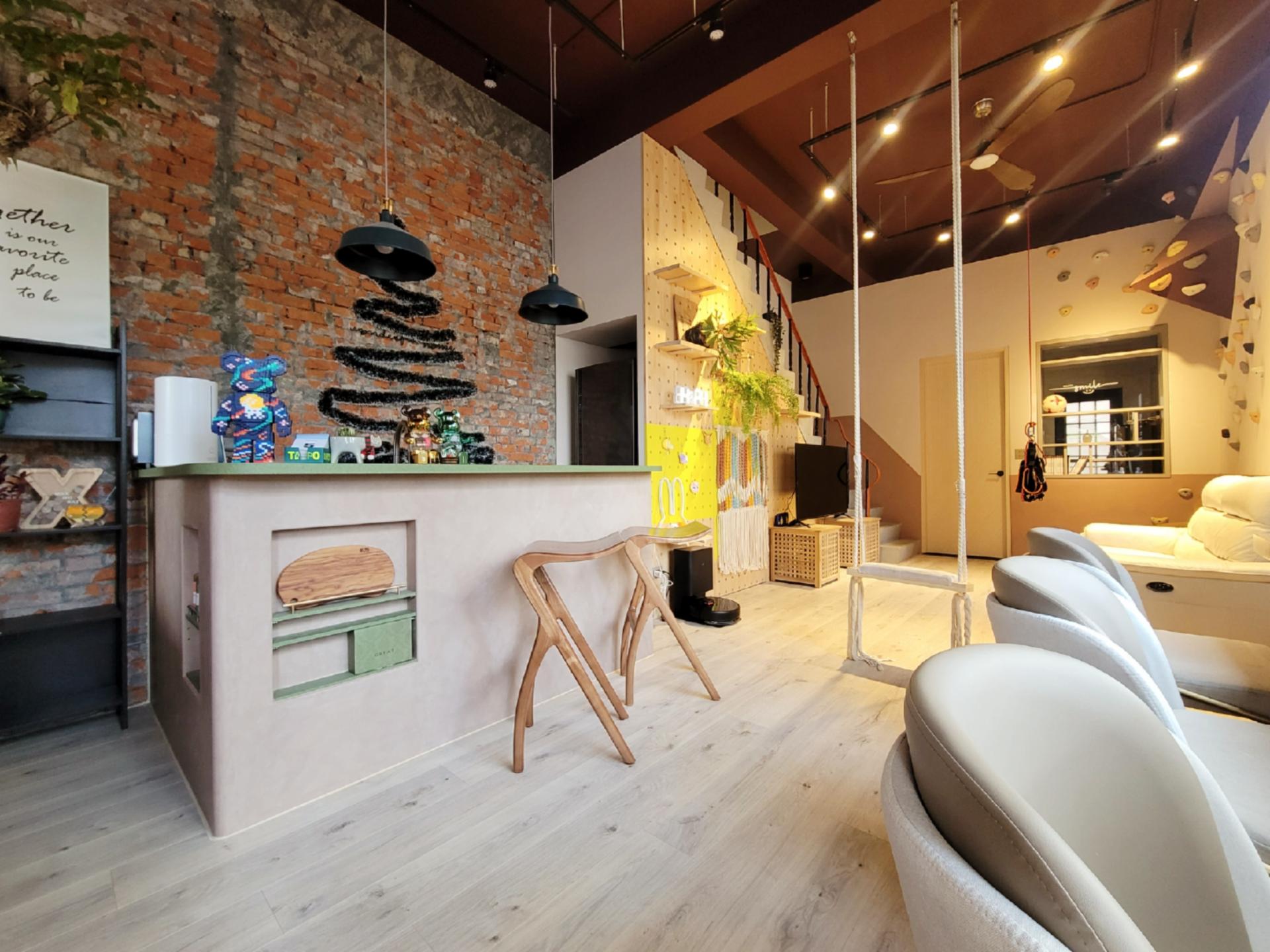 London Design Awards Winner - Lingering Sugar Dreams