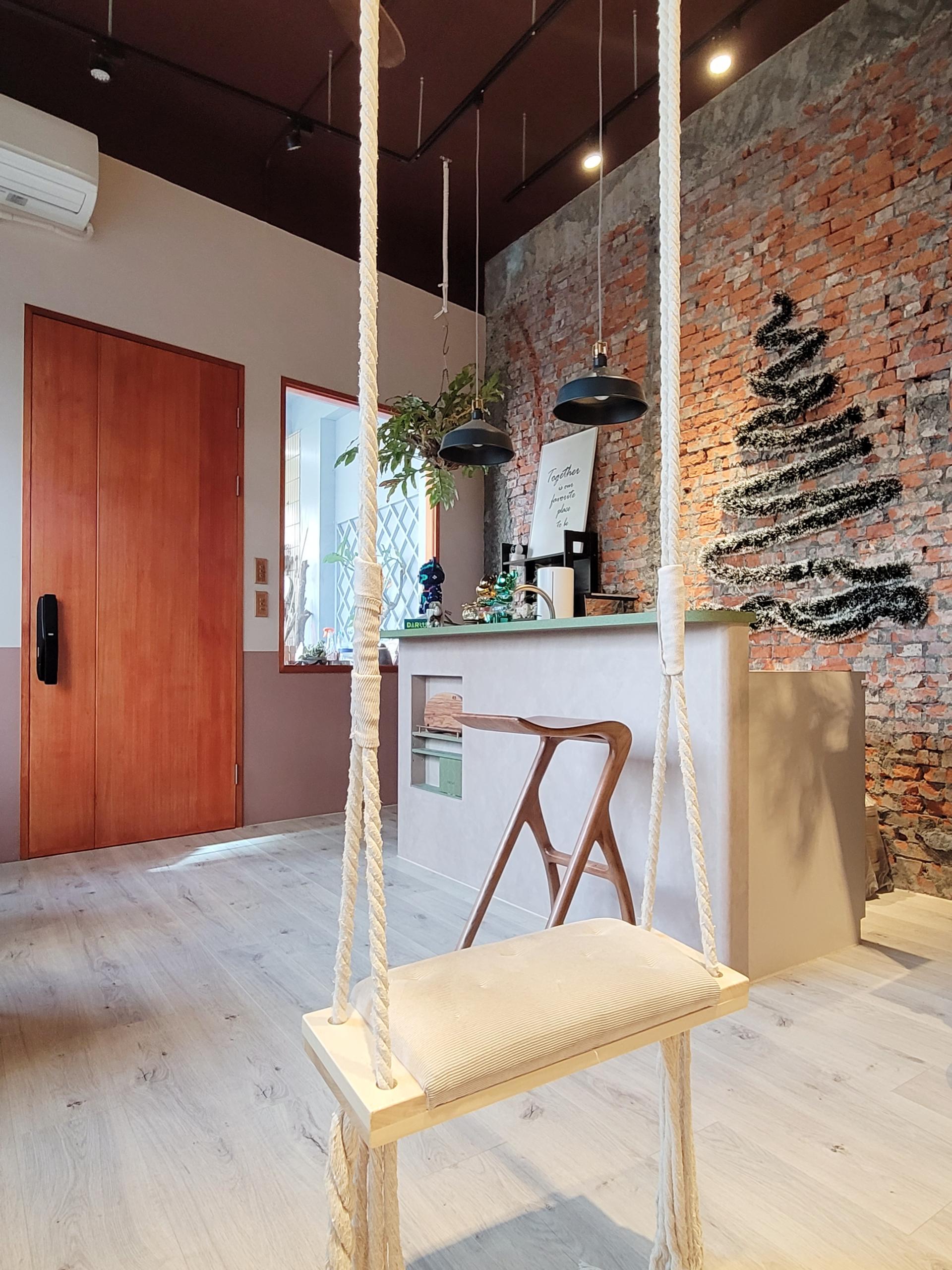 London Design Awards Winner - Lingering Sugar Dreams