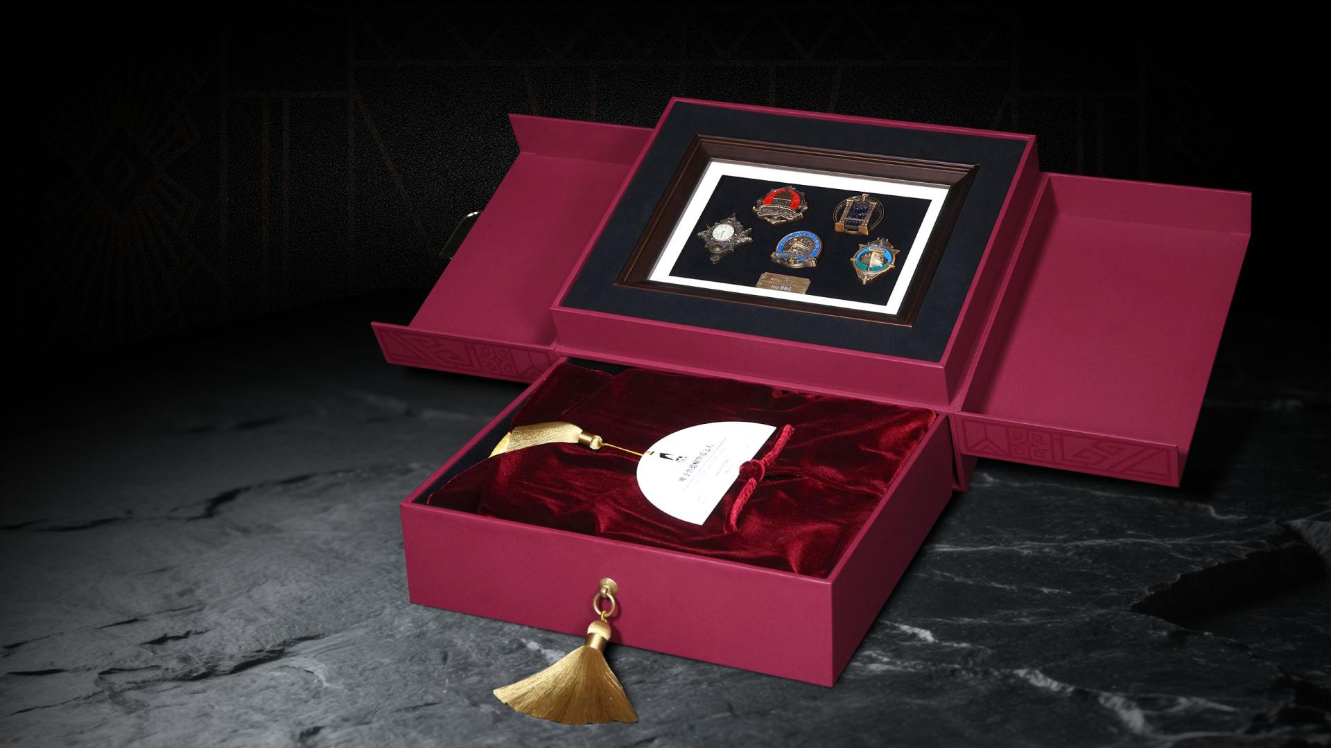 London Design Awards Winner - City of Light · Genesis Gift Box
