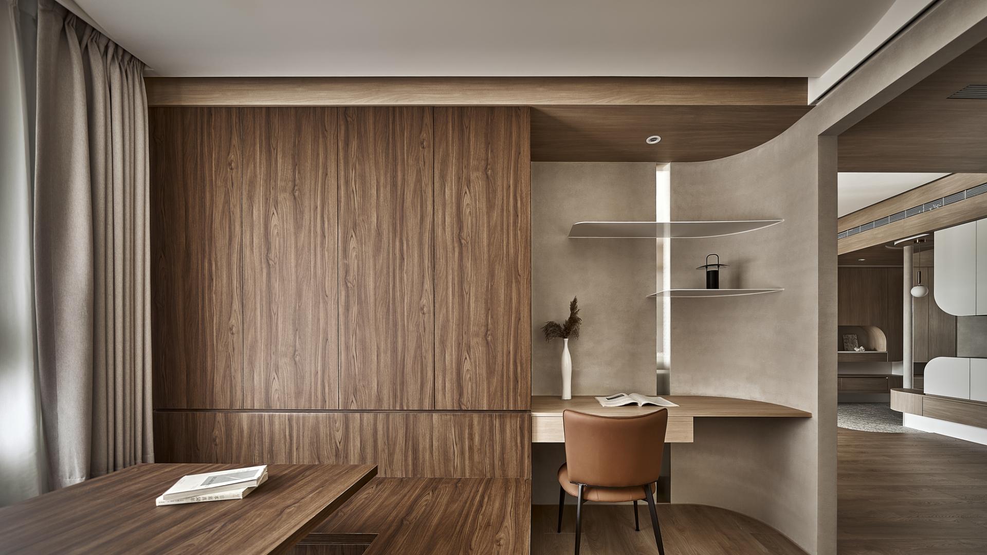 London Design Awards Winner - Where Arcs Meet Light