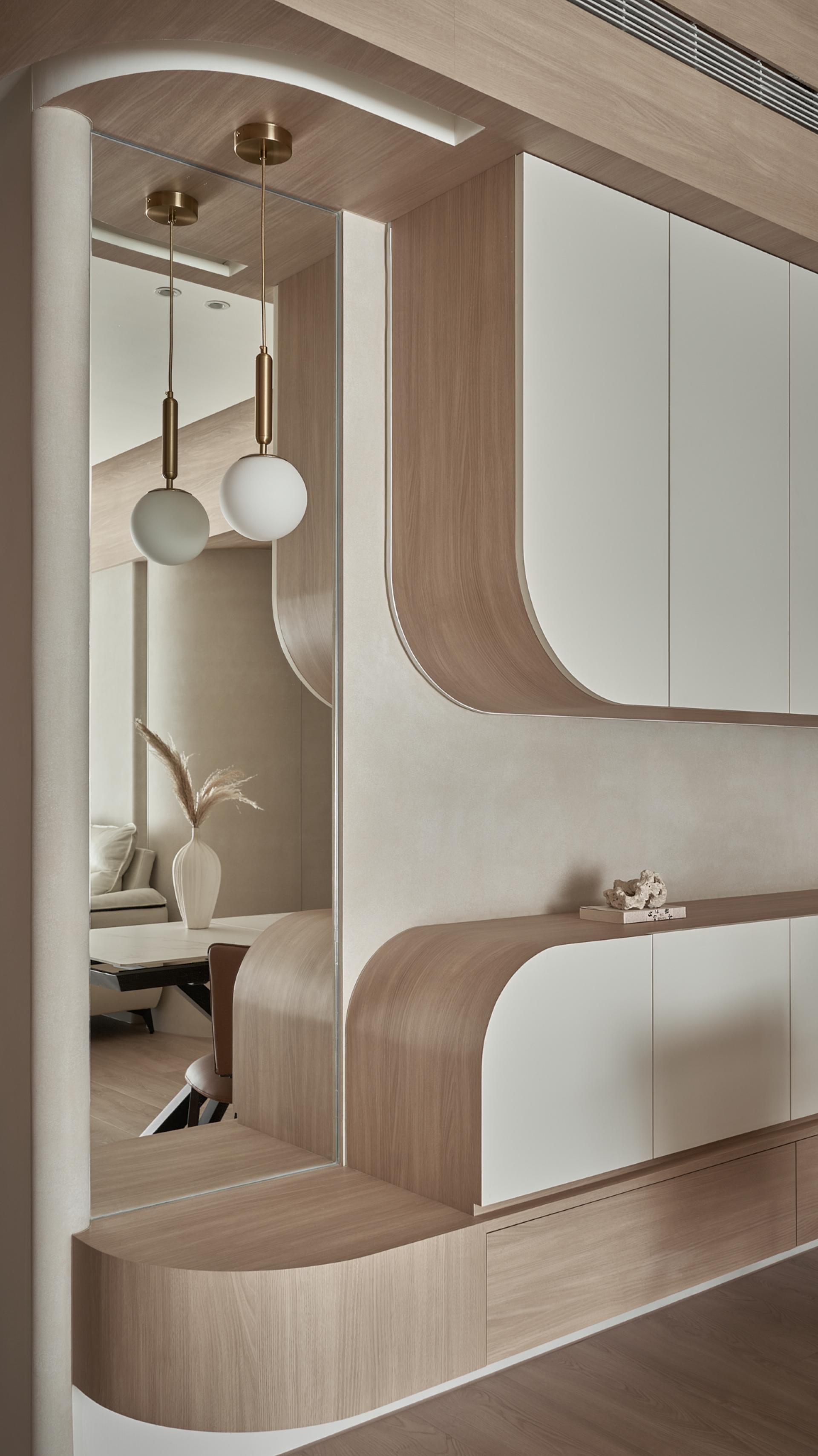 London Design Awards Winner - Where Arcs Meet Light