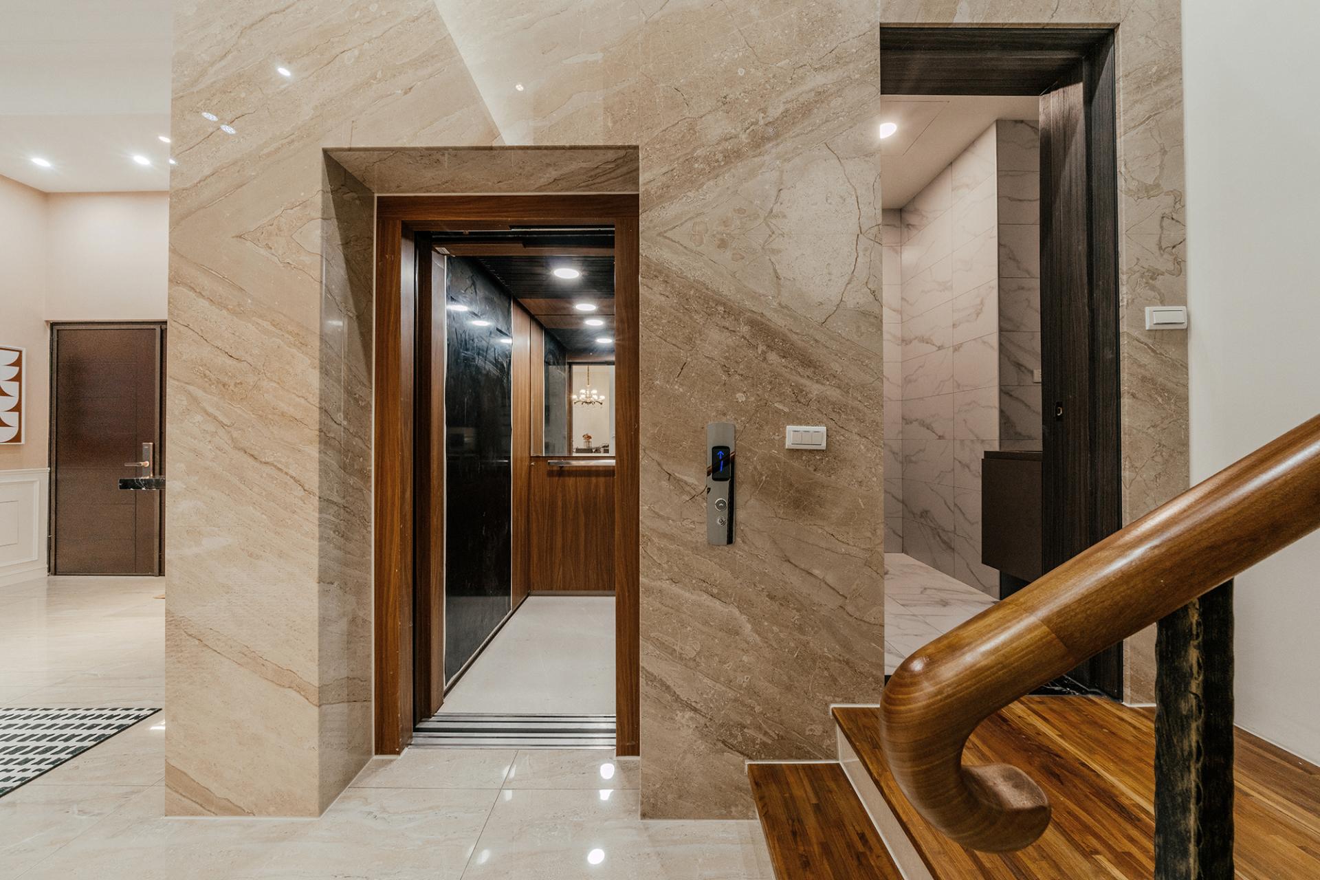 London Design Awards Winner - CASTILLO DORADO