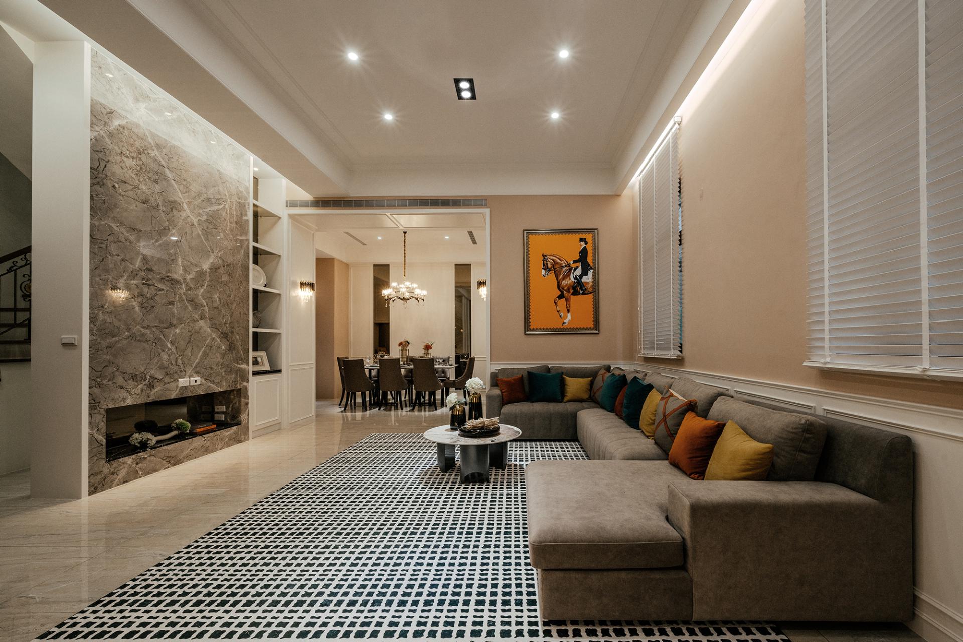 London Design Awards Winner - CASTILLO DORADO