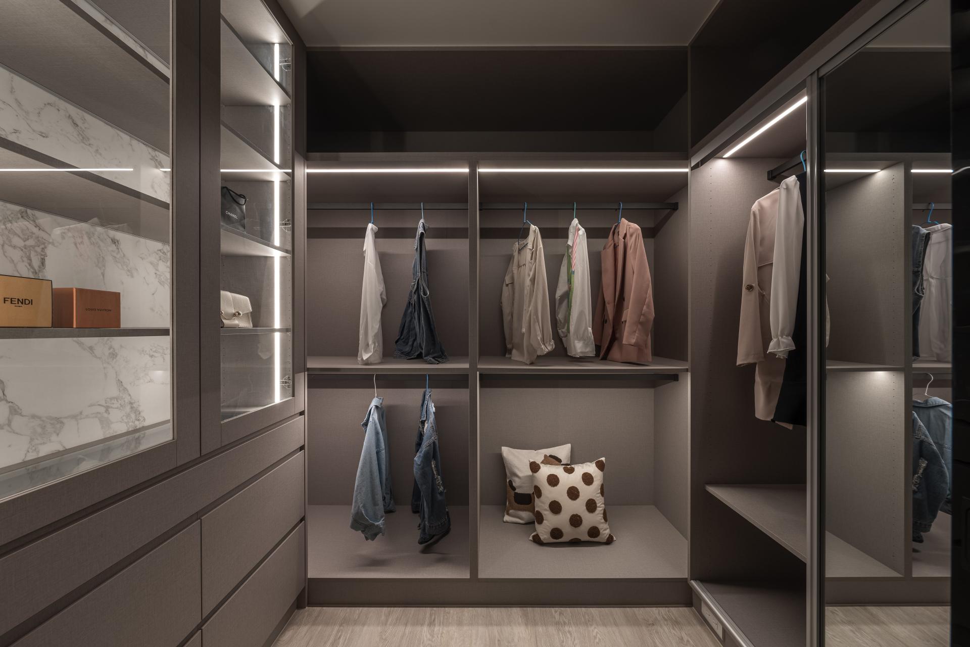 London Design Awards Winner - Live in your color.
