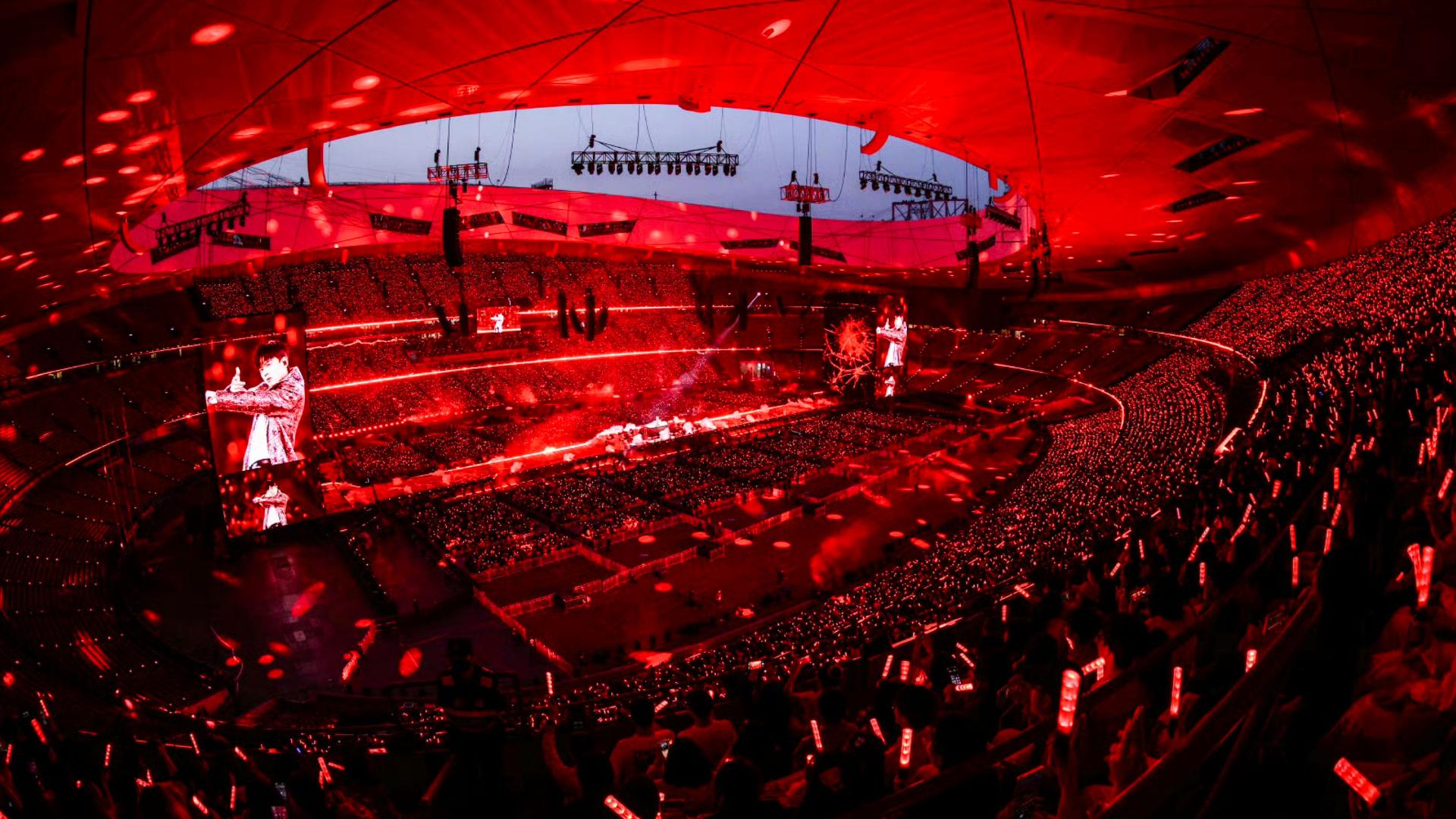 London Design Awards Winner - 2025 JASON ZHANG FUTURE·LIVE LEAVE FOR 1982 WORLD TOUR
