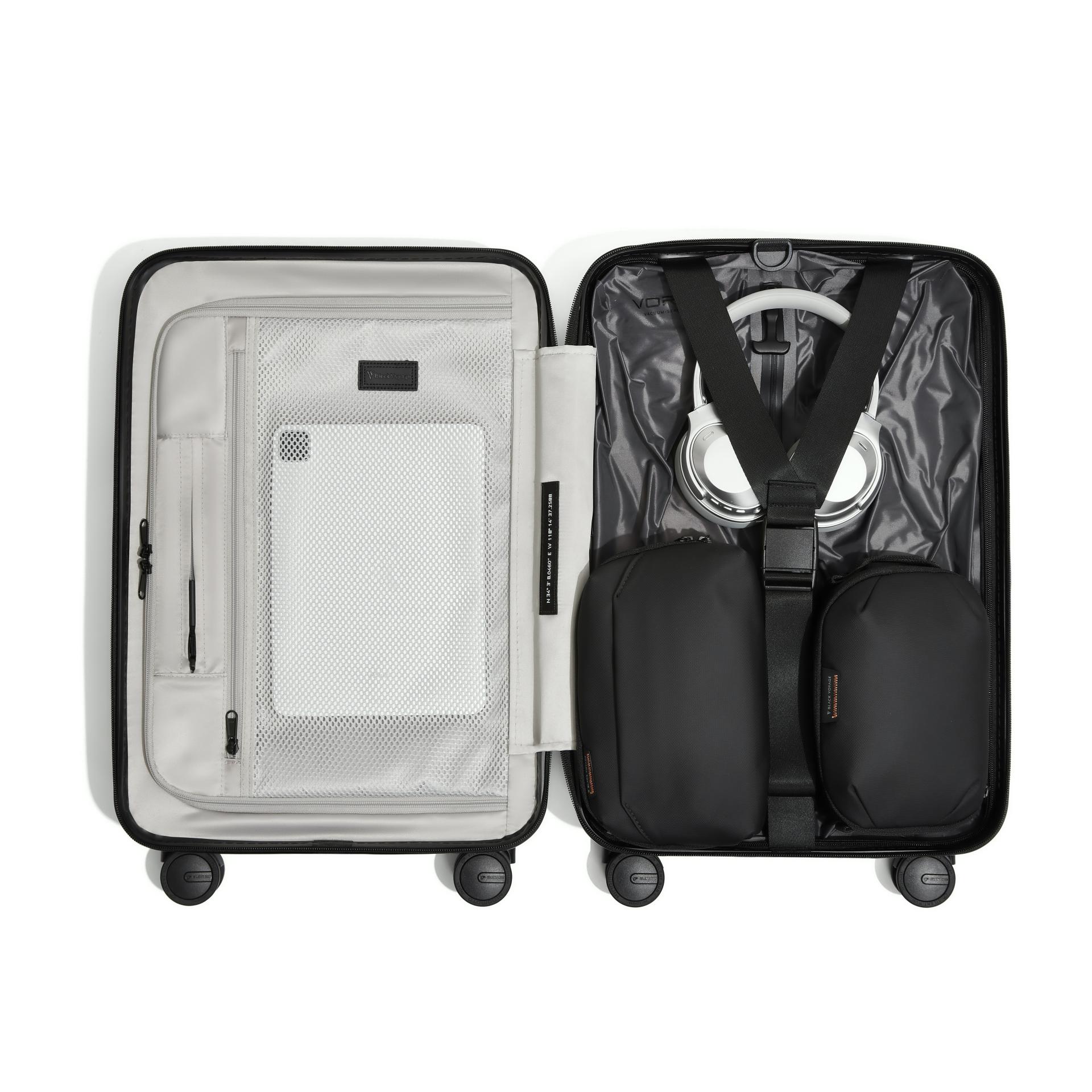 London Design Awards Winner - Black Voyage AirCabin Pro 