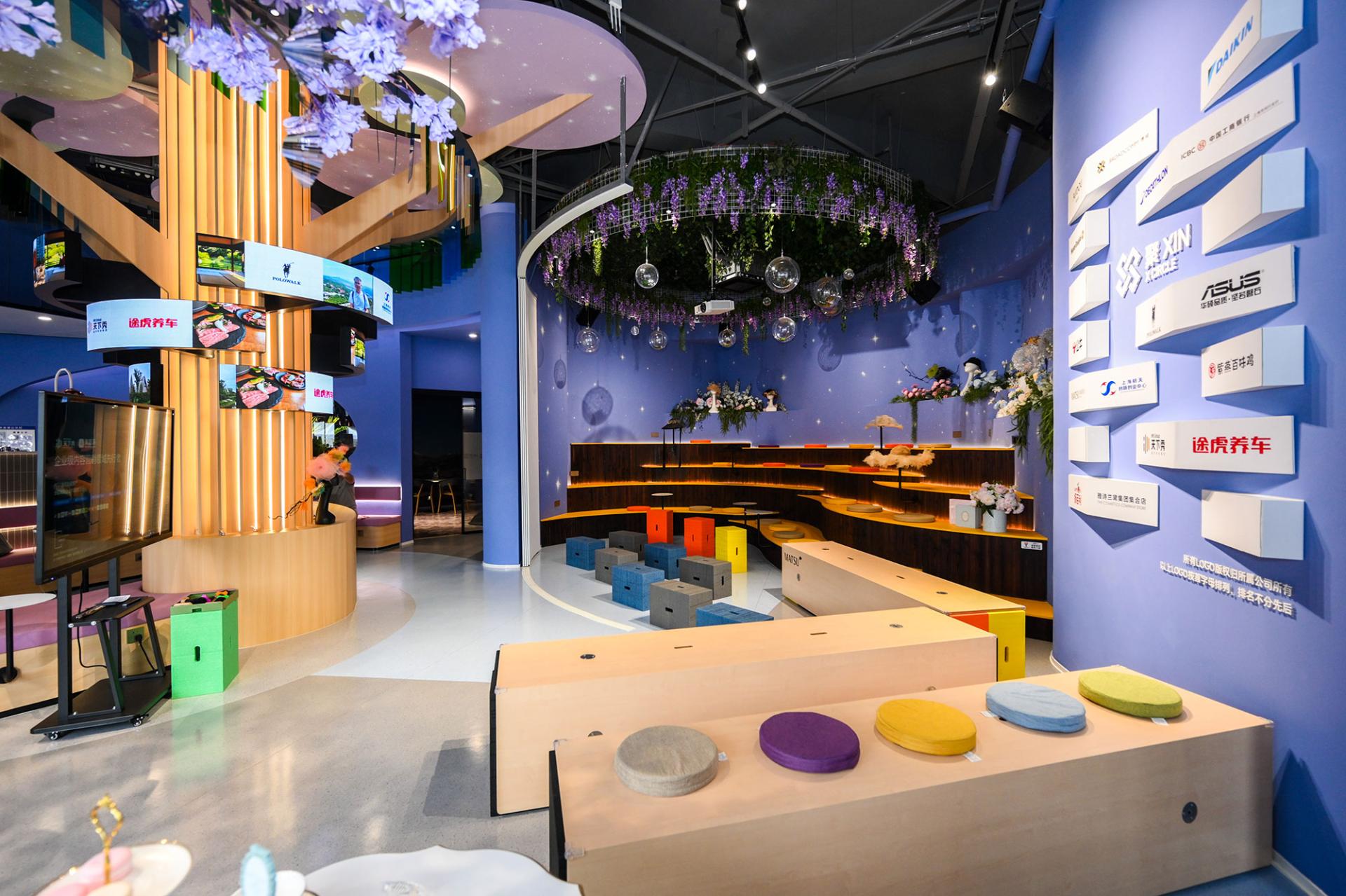 London Design Awards Winner - Overall Design and Renovation of JuXIN Space