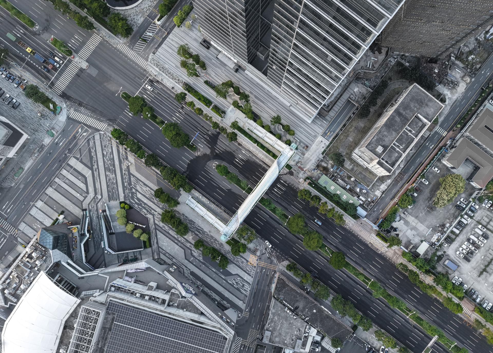 London Design Awards Winner - Jinqi Bridge, Guangzhou, China