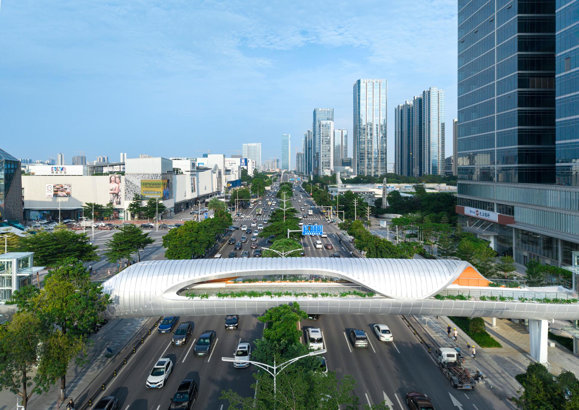 London Design Awards Winner - Jinqi Bridge, Guangzhou, China