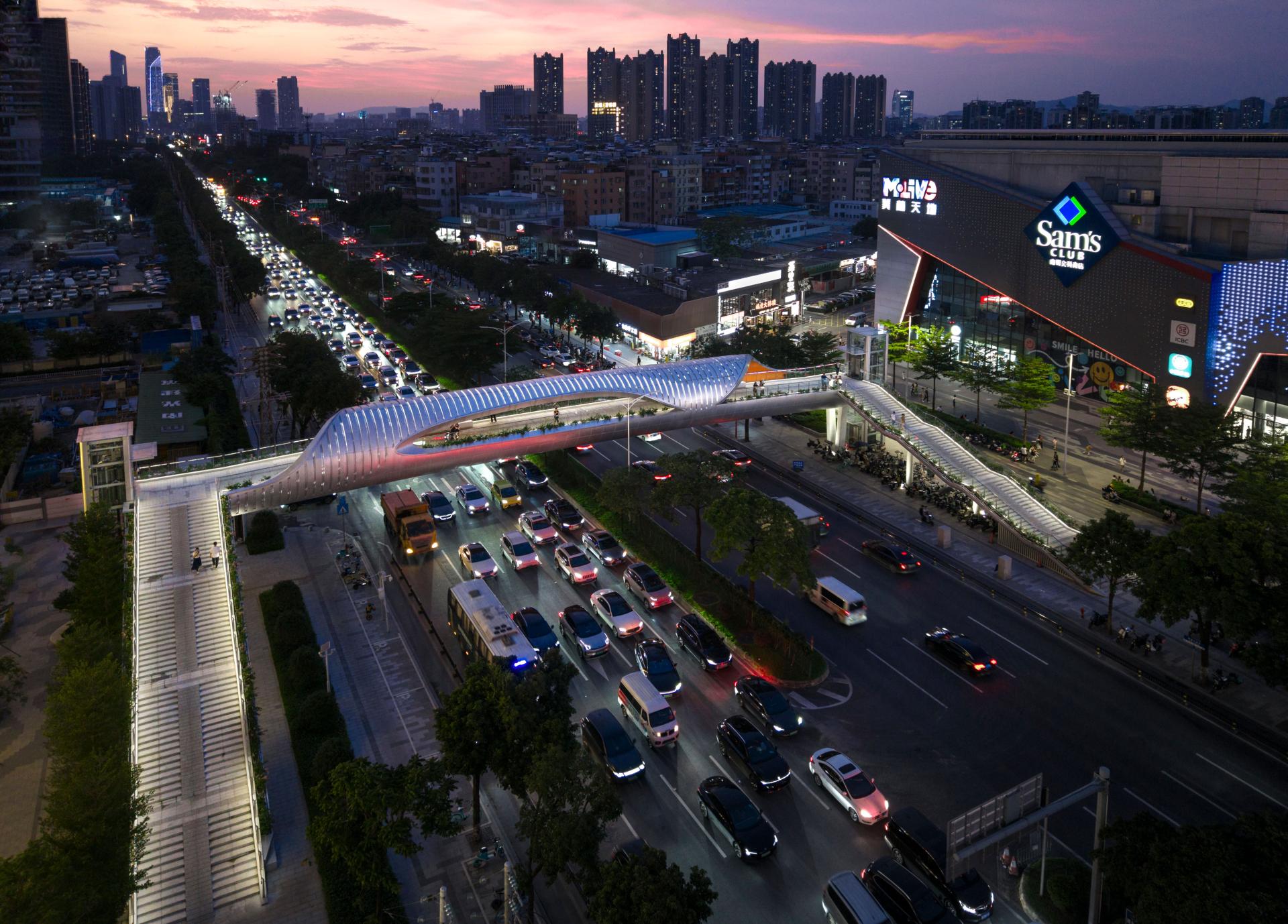 London Design Awards Winner - Jinqi Bridge, Guangzhou, China