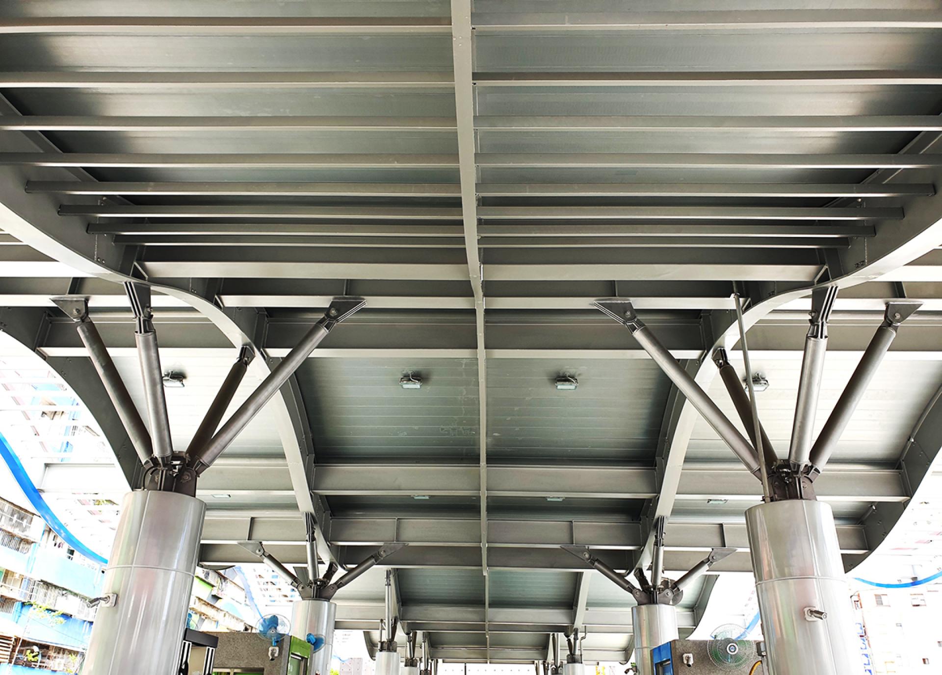 London Design Awards Winner - 中油高雄營業處大樓及加油站-CPC Kaohsiung Headquarters & Fueling Station