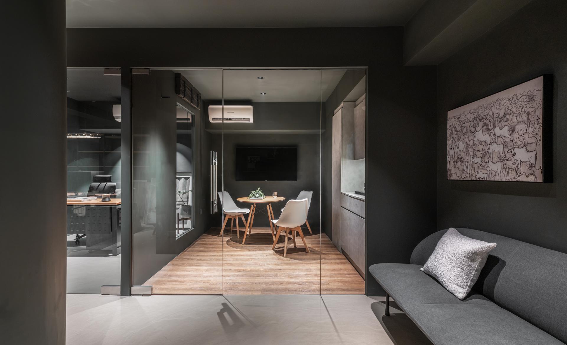 London Design Awards Winner - Veiled in Ink