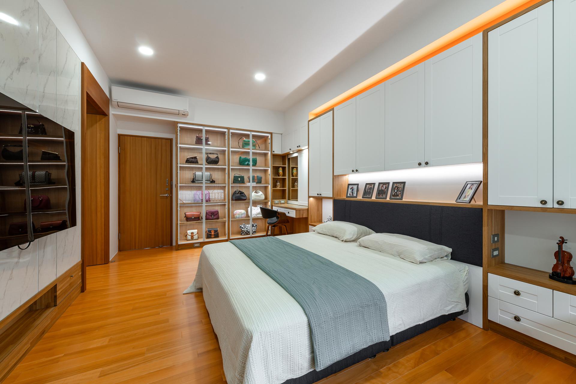 London Design Awards Winner - Jade Dreams, Pearl Whispers