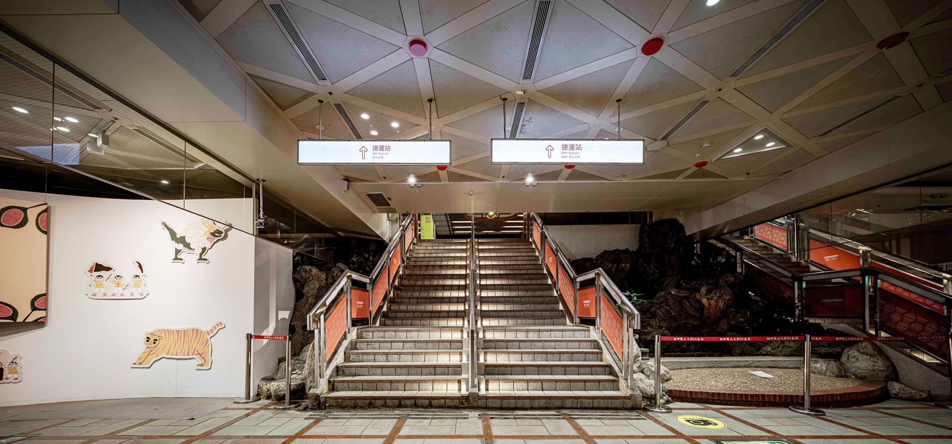 London Design Awards Winner - From Temple to Fandom – Illuminating a New Cultural Nexus