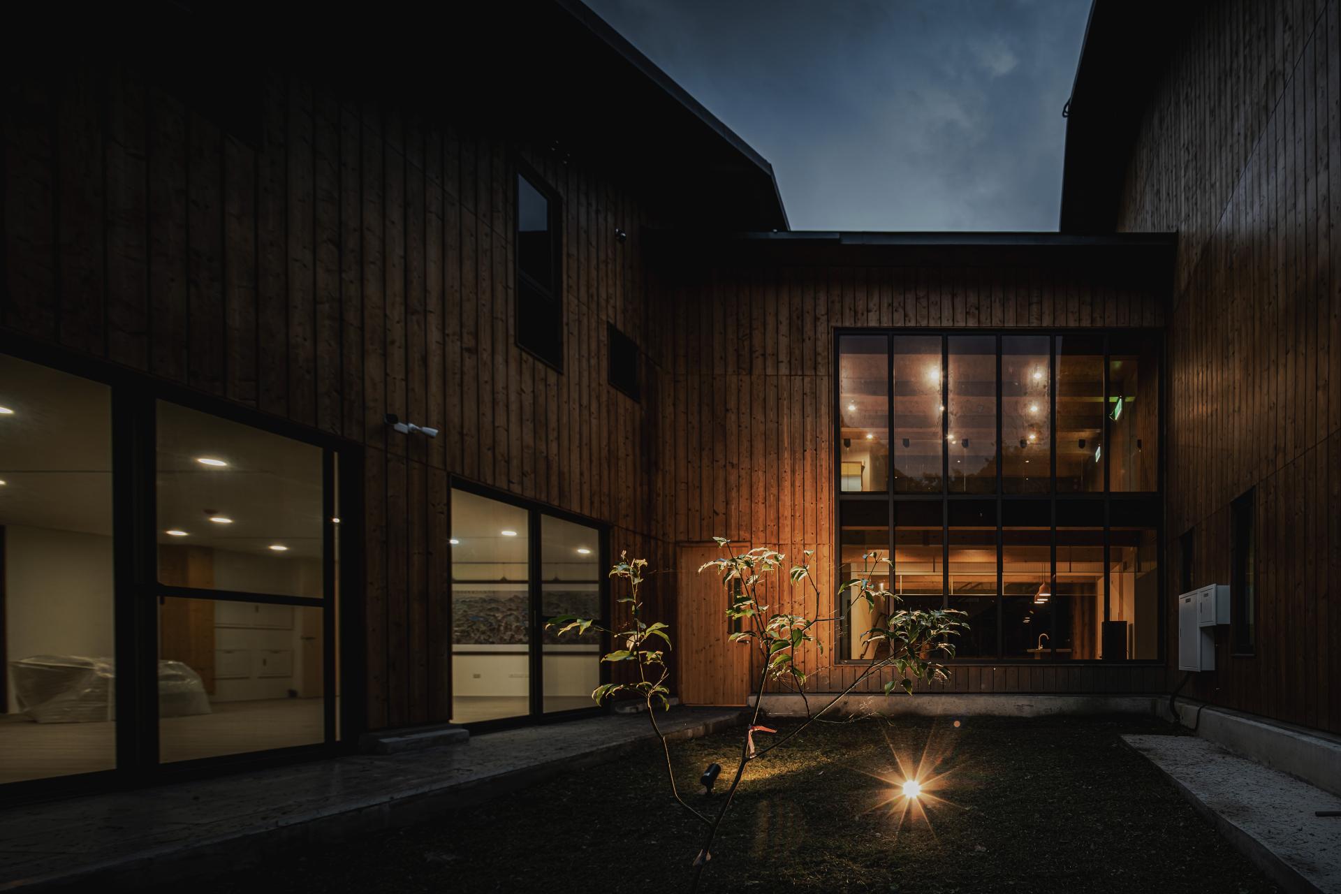 London Design Awards Winner - Light Without Disturbance
