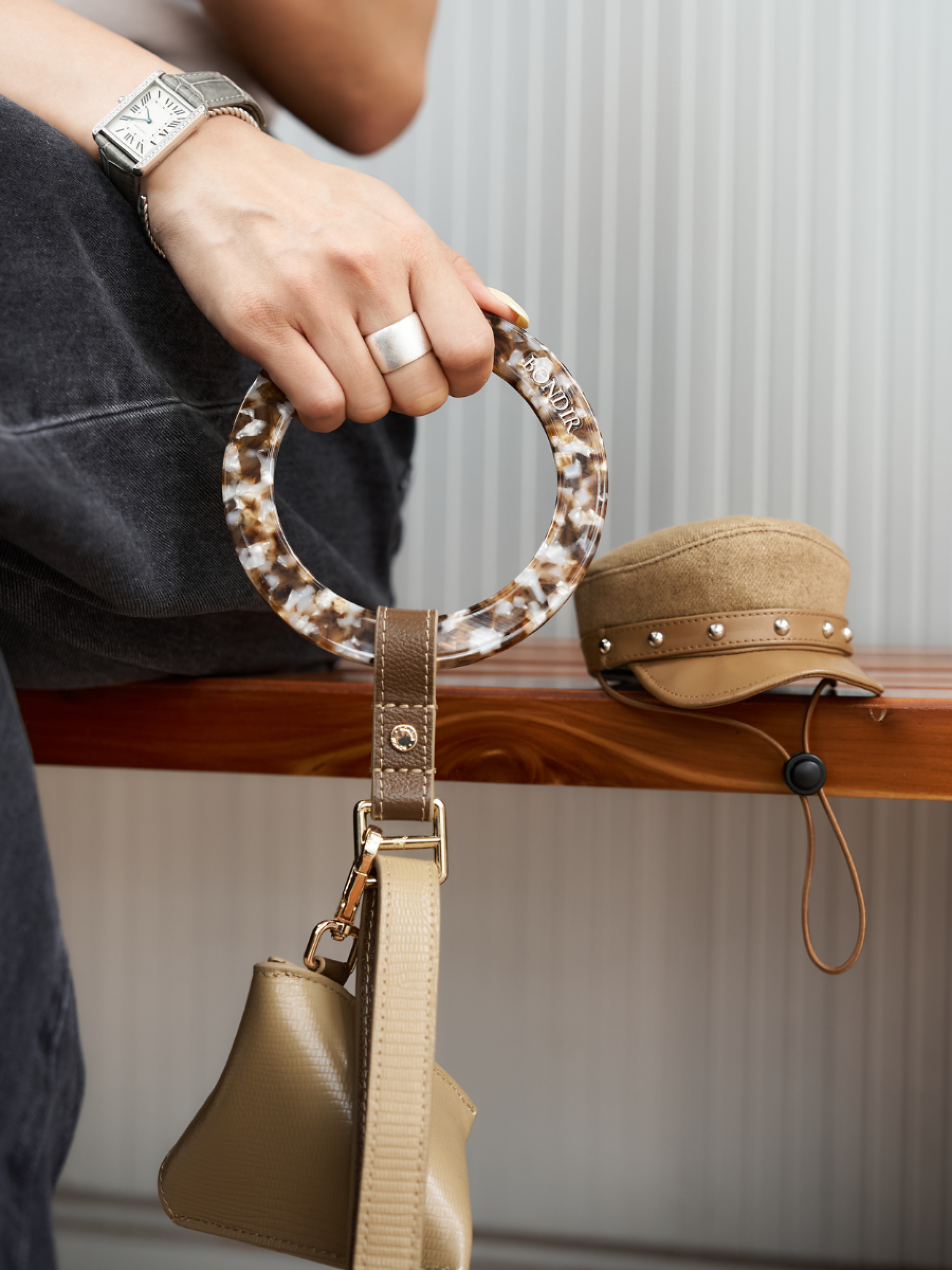 London Design Awards Winner - Bondir Adjustable Leather Dog Leash with Acetate Handle