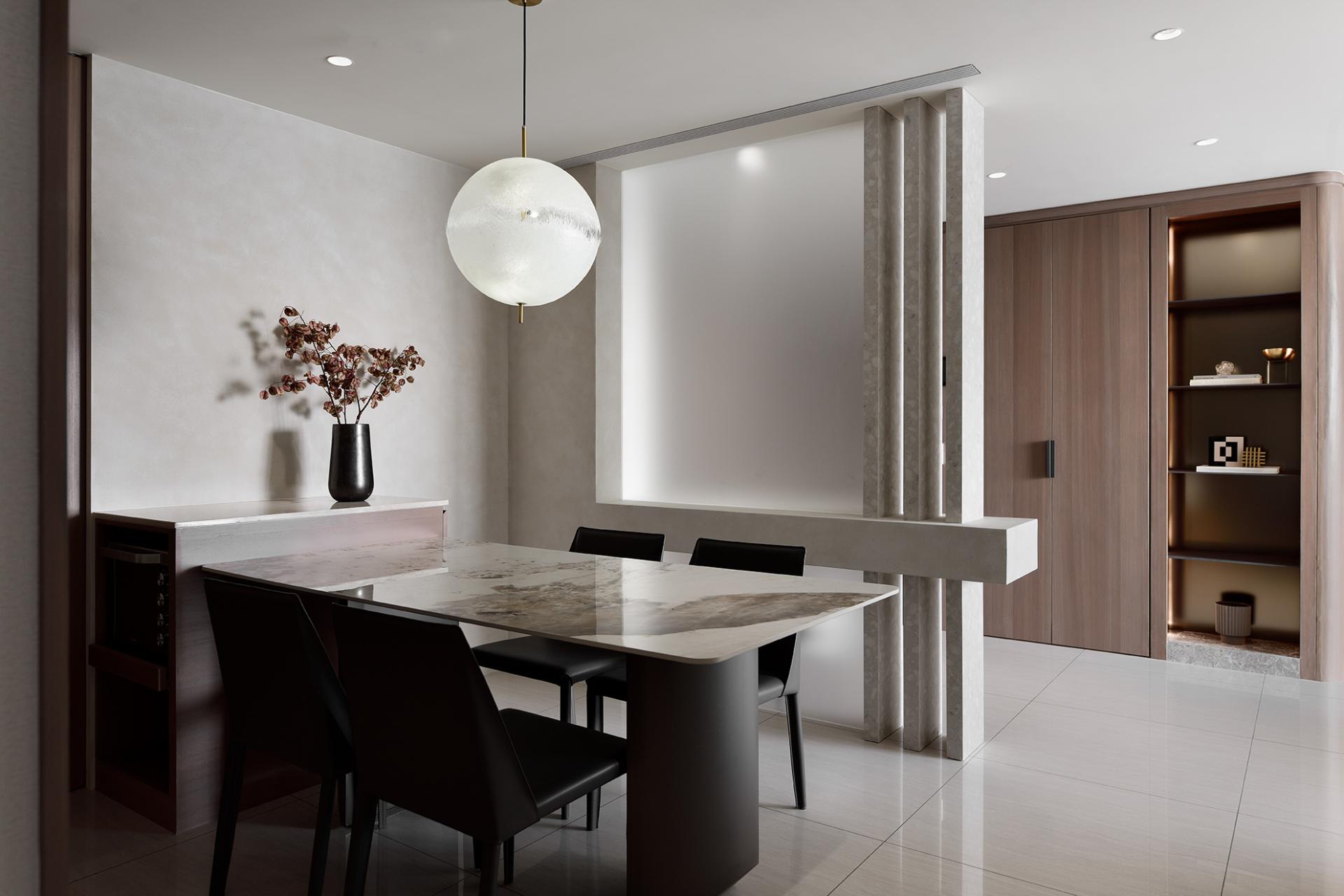 London Design Awards Winner - Soak in Moonlight