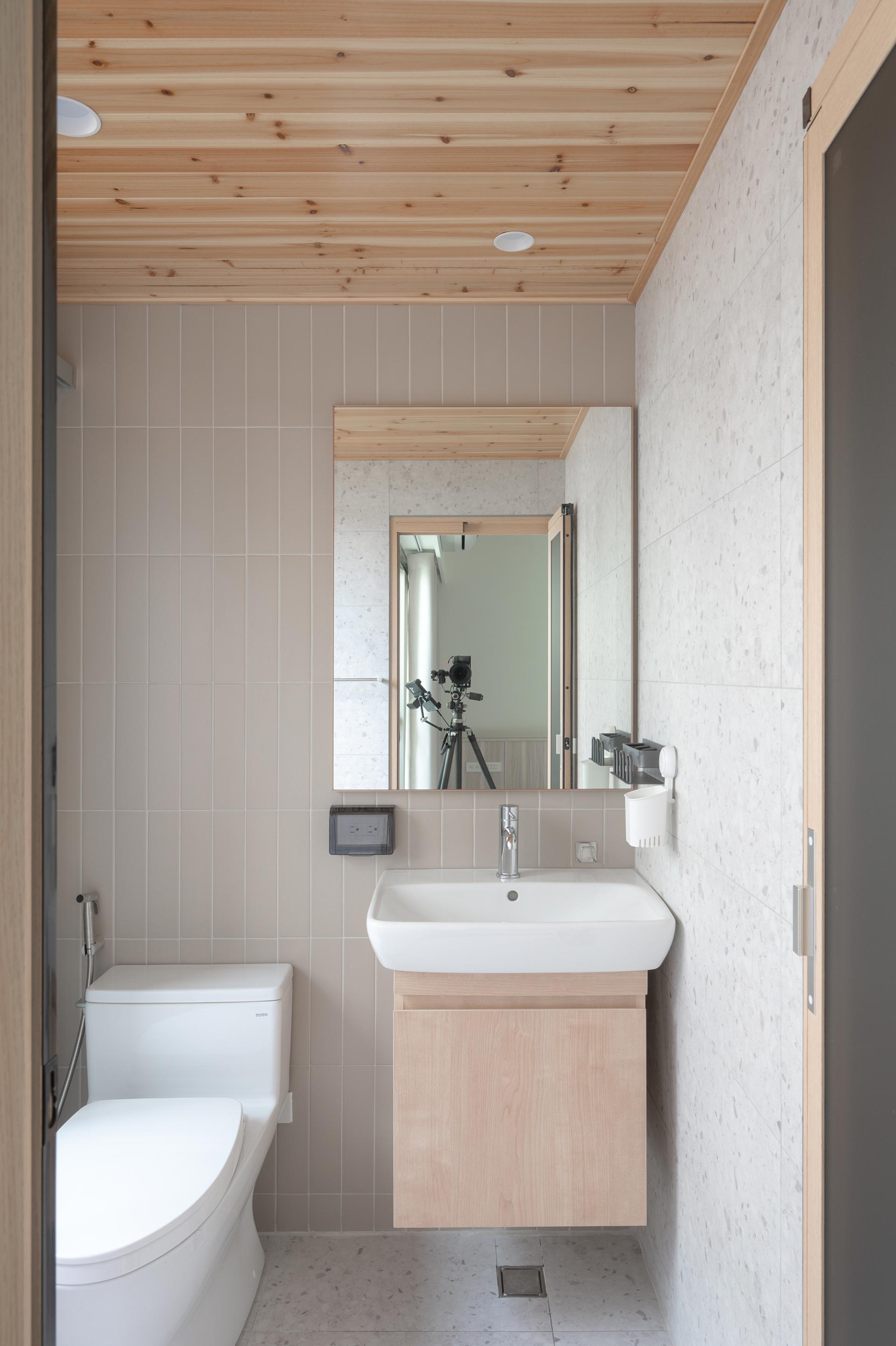 London Design Awards Winner - Whispering Woods Elegance