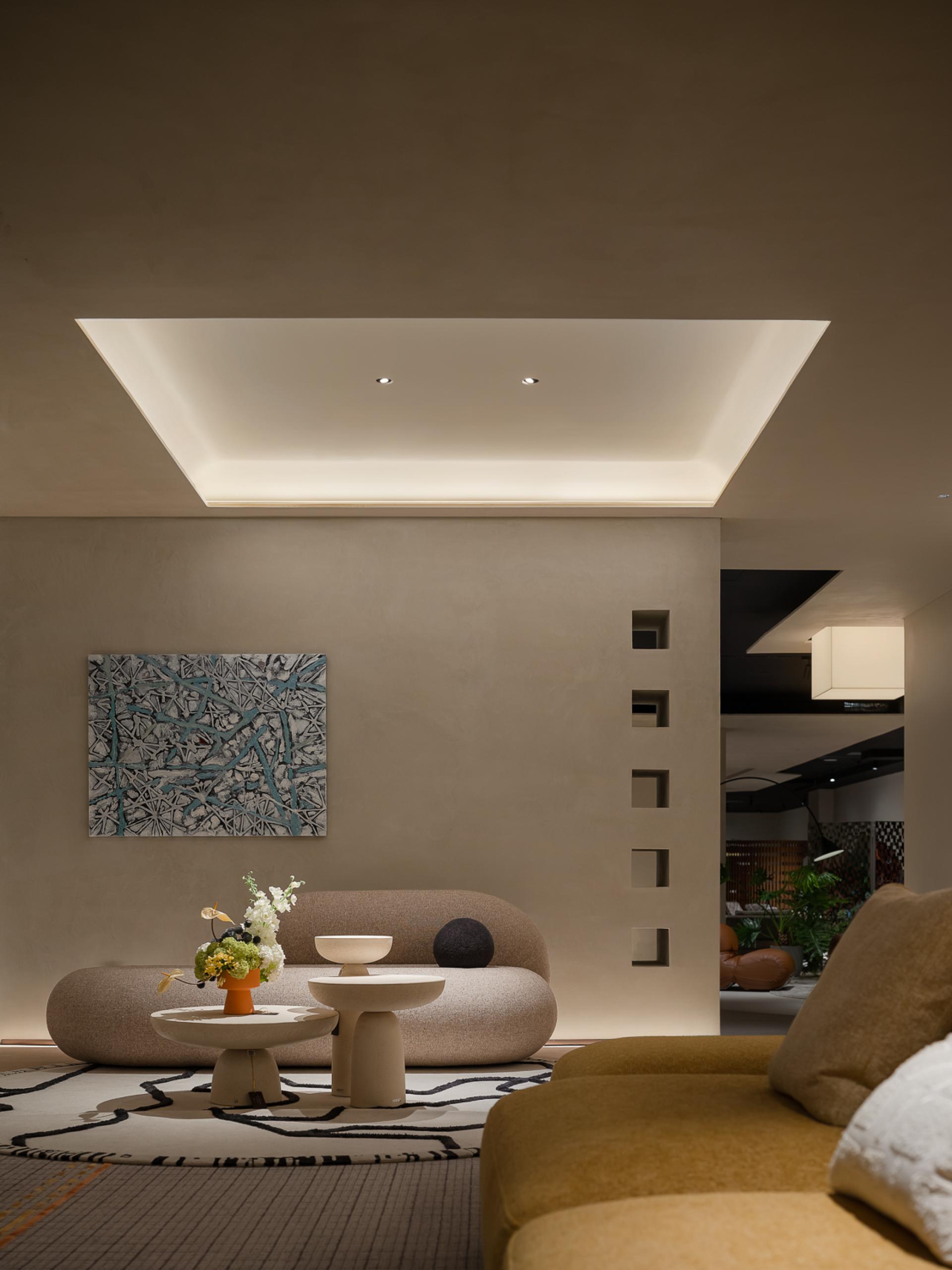 London Design Awards Winner - LOUVRE SELECT
