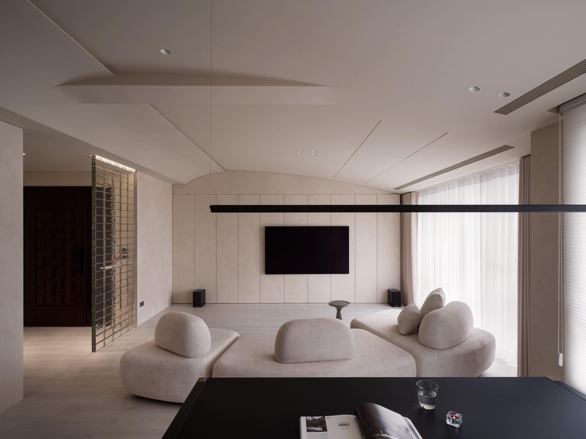 London Design Awards Winner - Redefine
