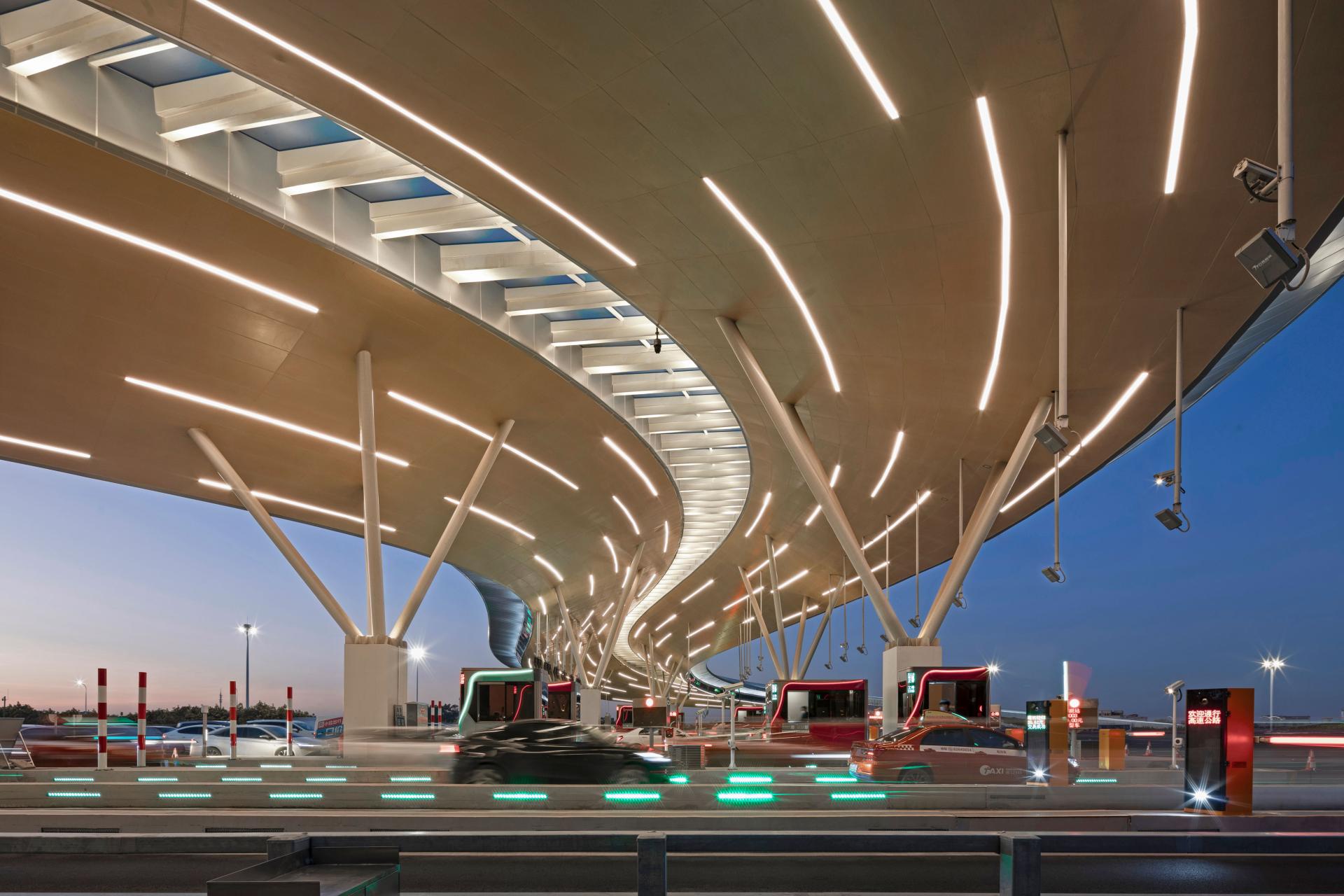 London Design Awards Winner - Guangzhou Baiyun Airport Expressway Toll Station