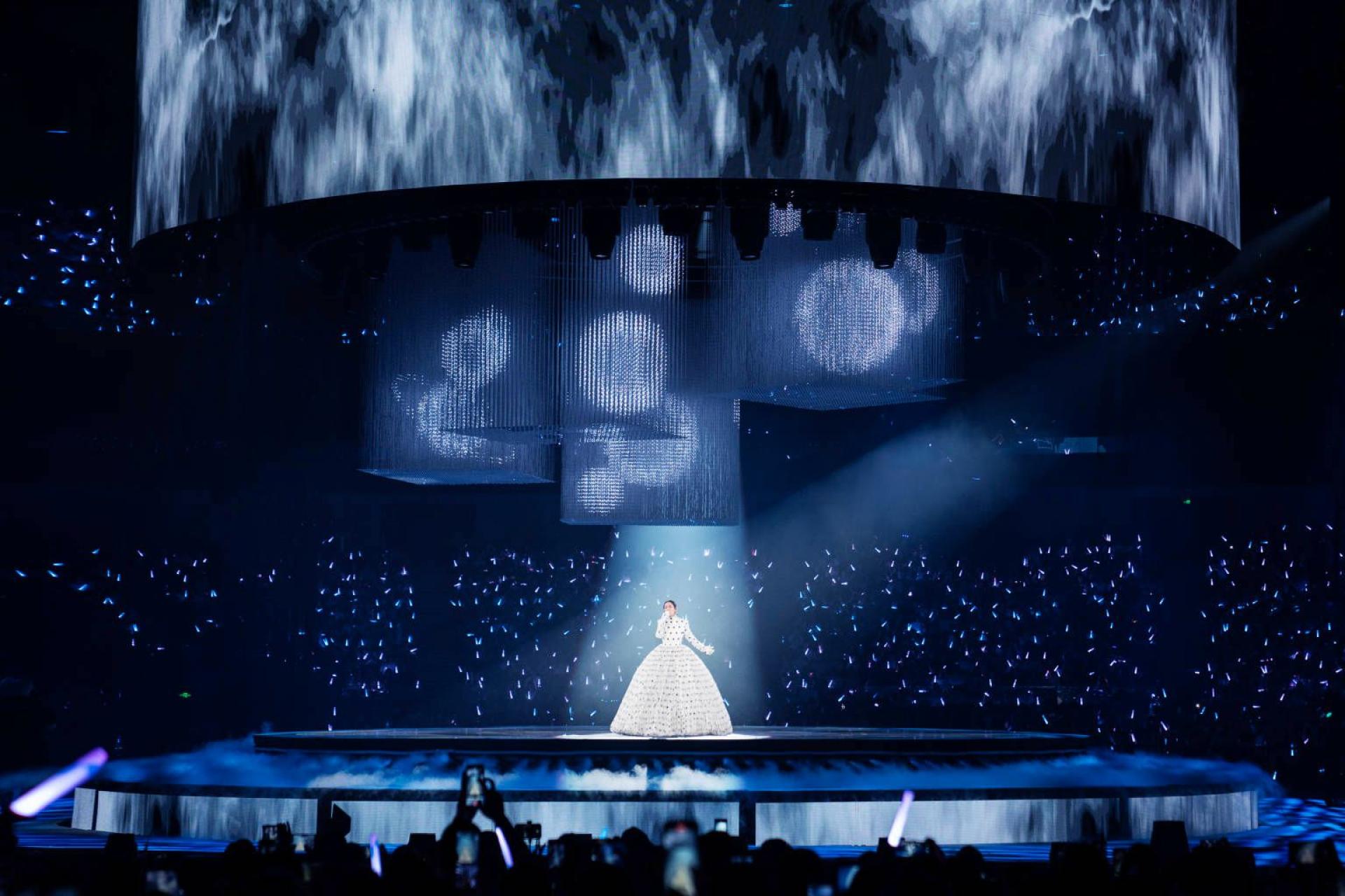 London Design Awards Winner - 2025 René Final Call Live Tour
