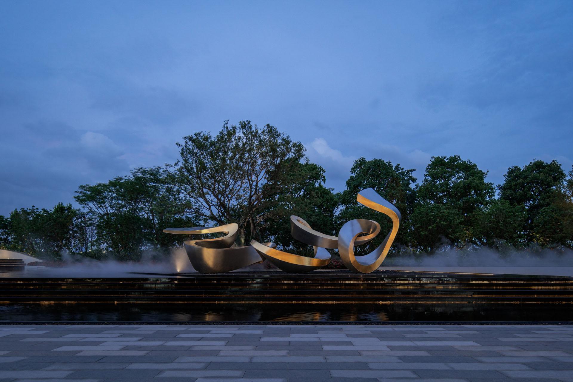 London Design Awards Winner - RISING