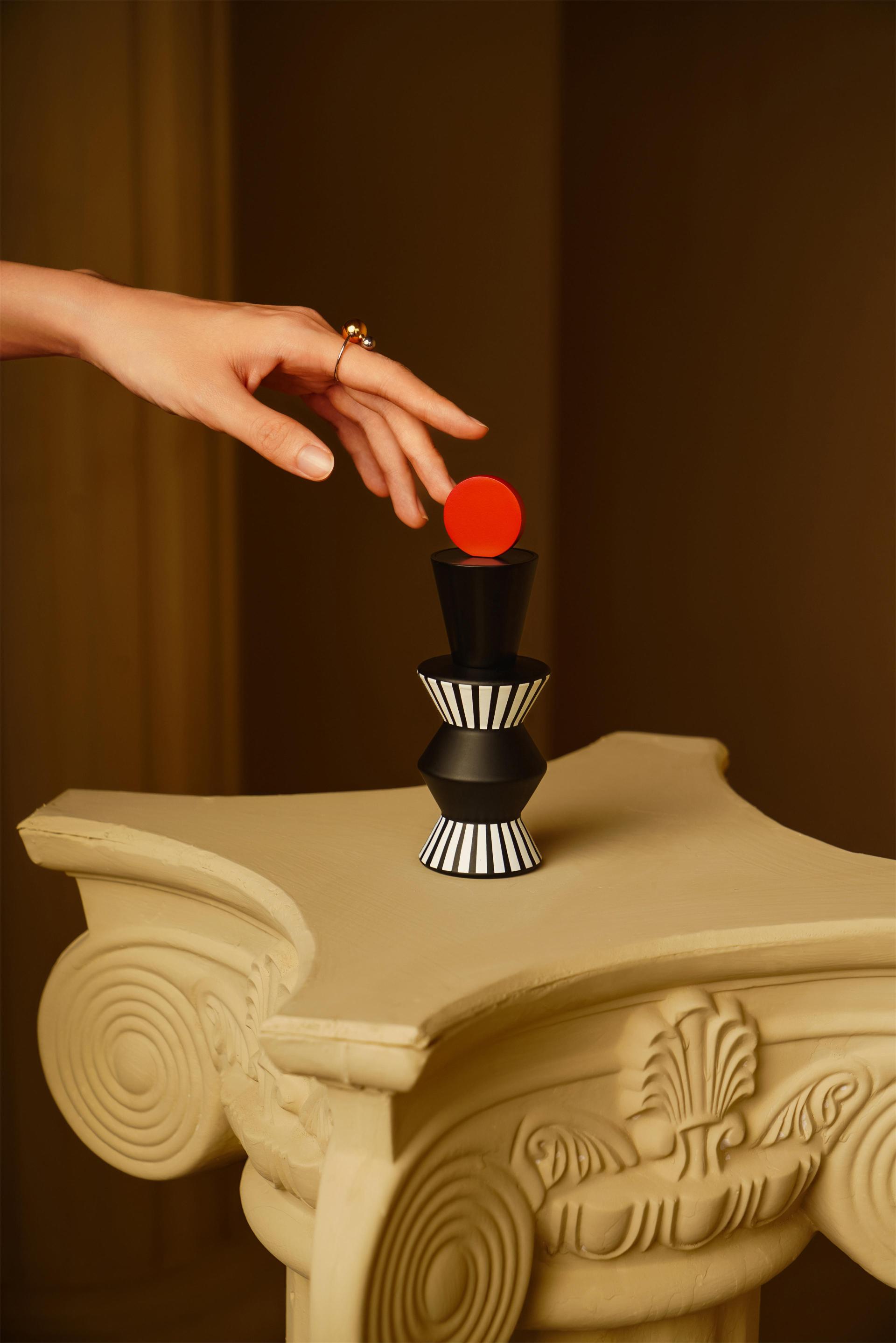 London Design Awards Winner - Solivagant Yuanyuanlu Perfume