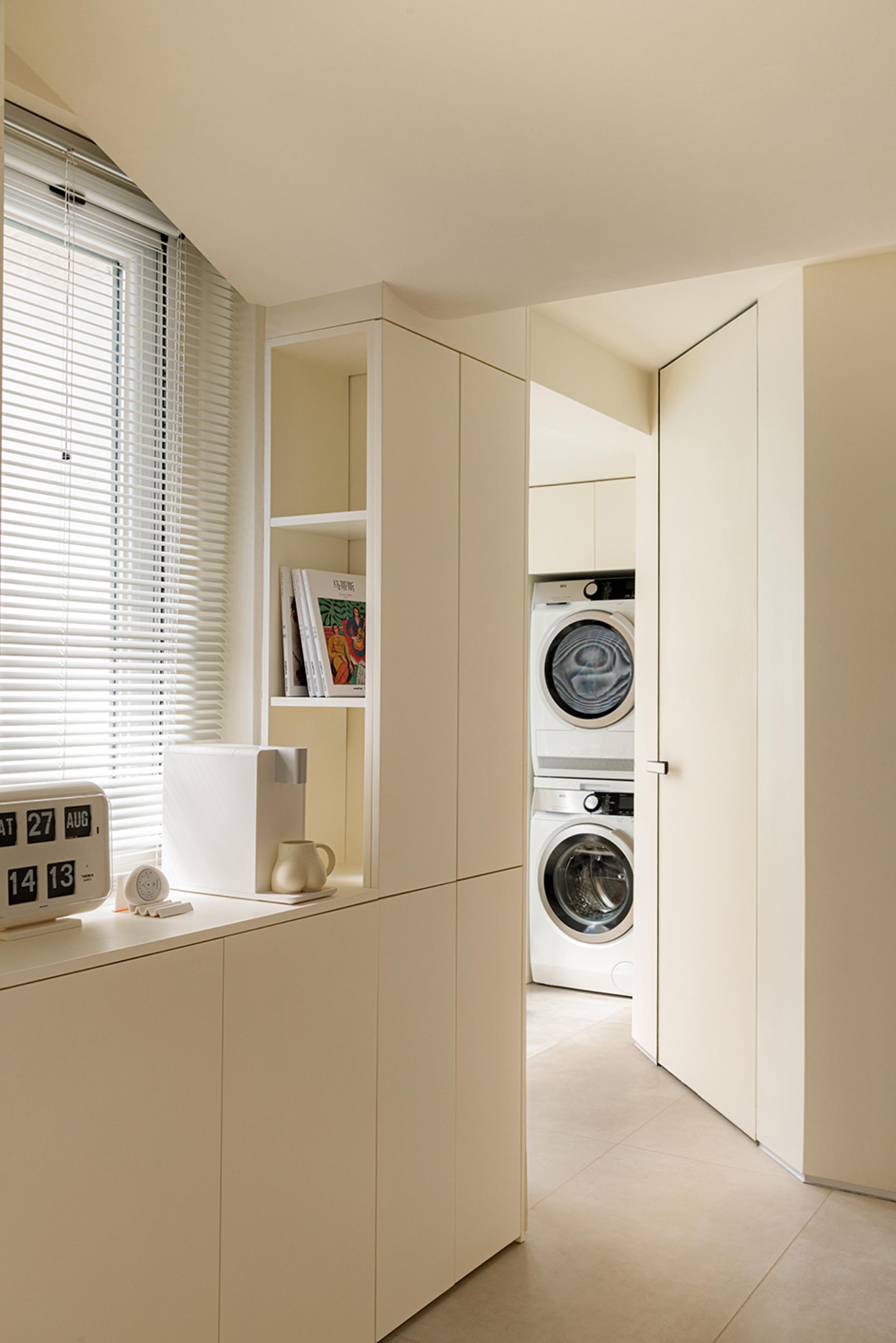London Design Awards Winner - Refined Apartment