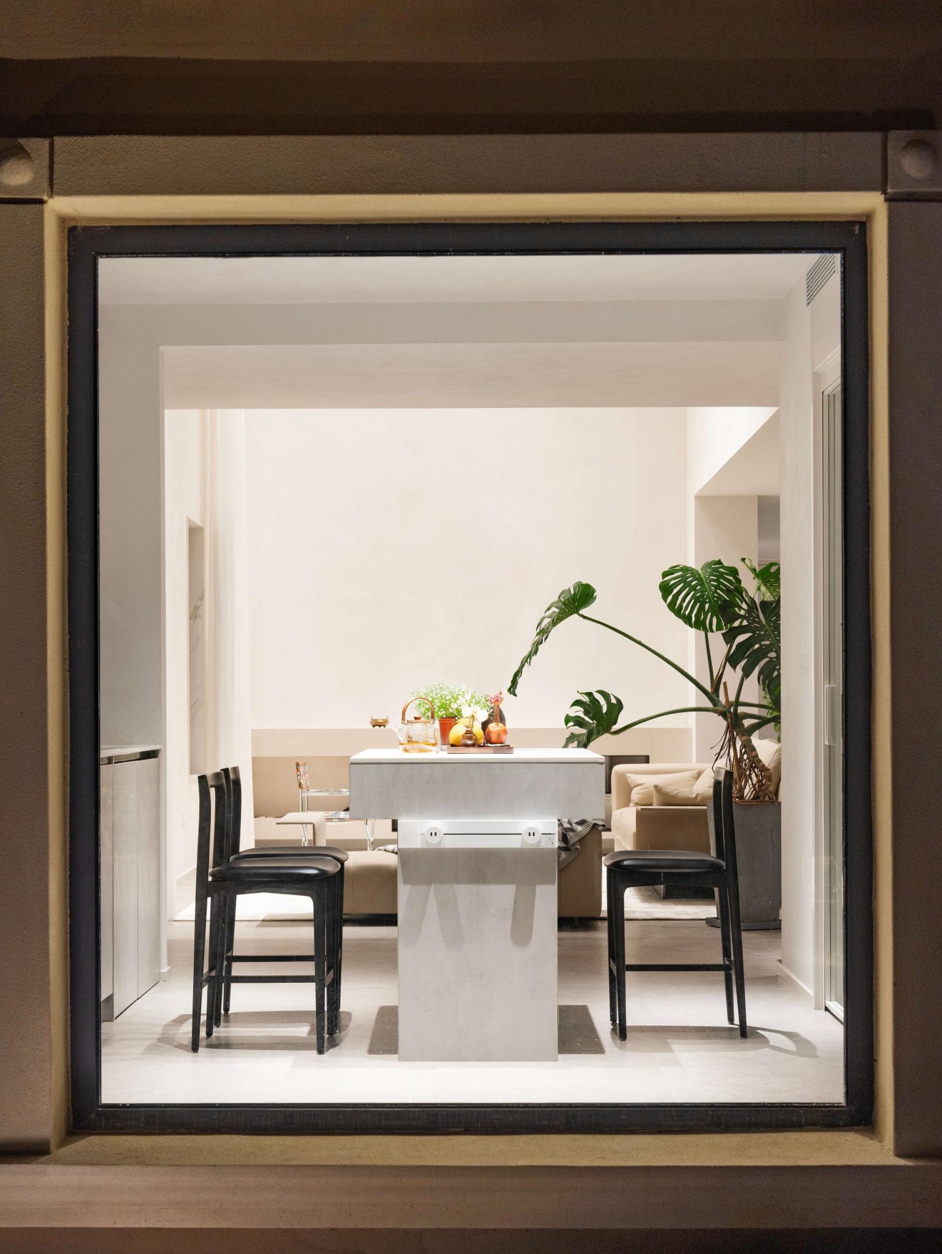 London Design Awards Winner - Timeless Elegance