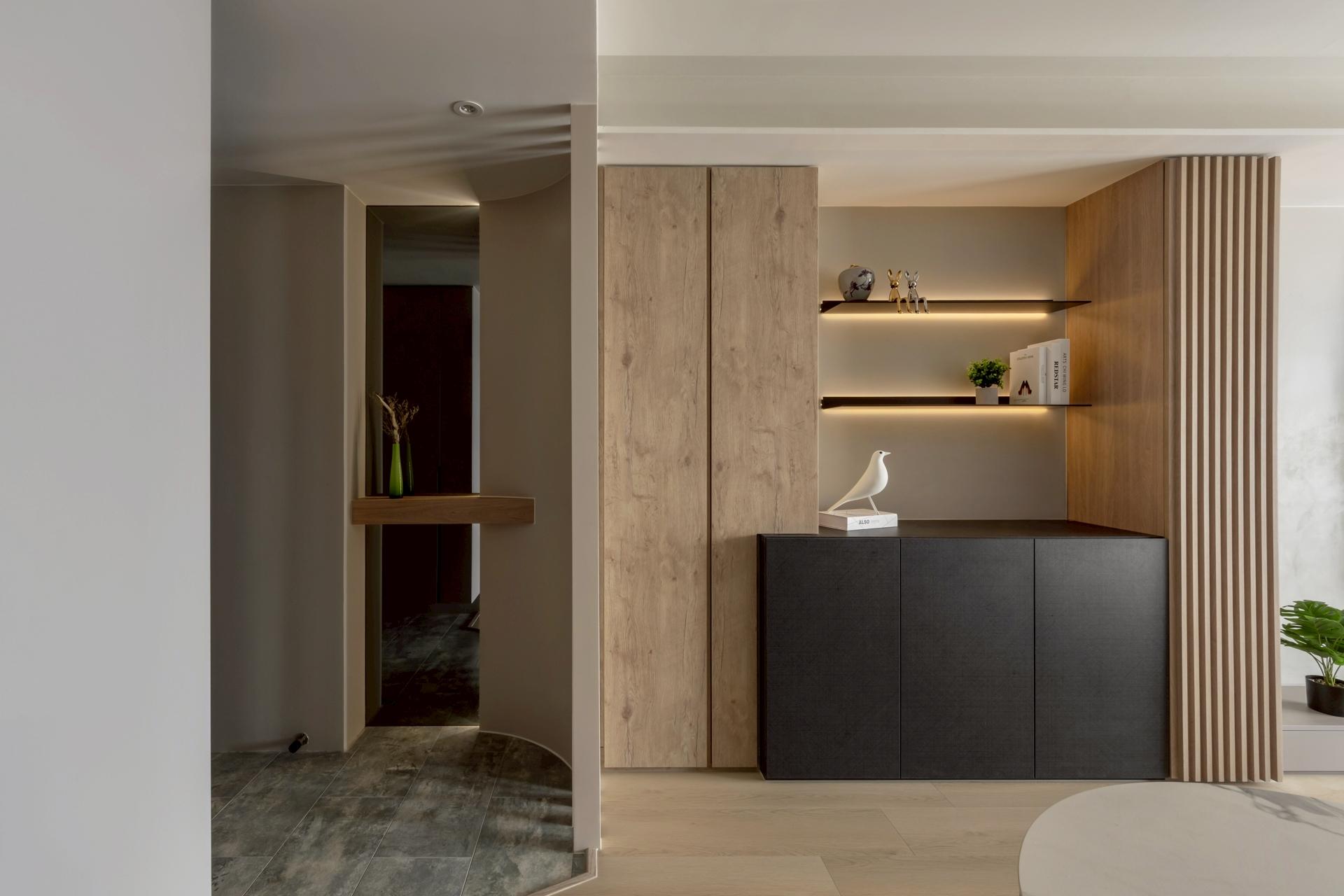 London Design Awards Winner - Luminous Verses in Motion