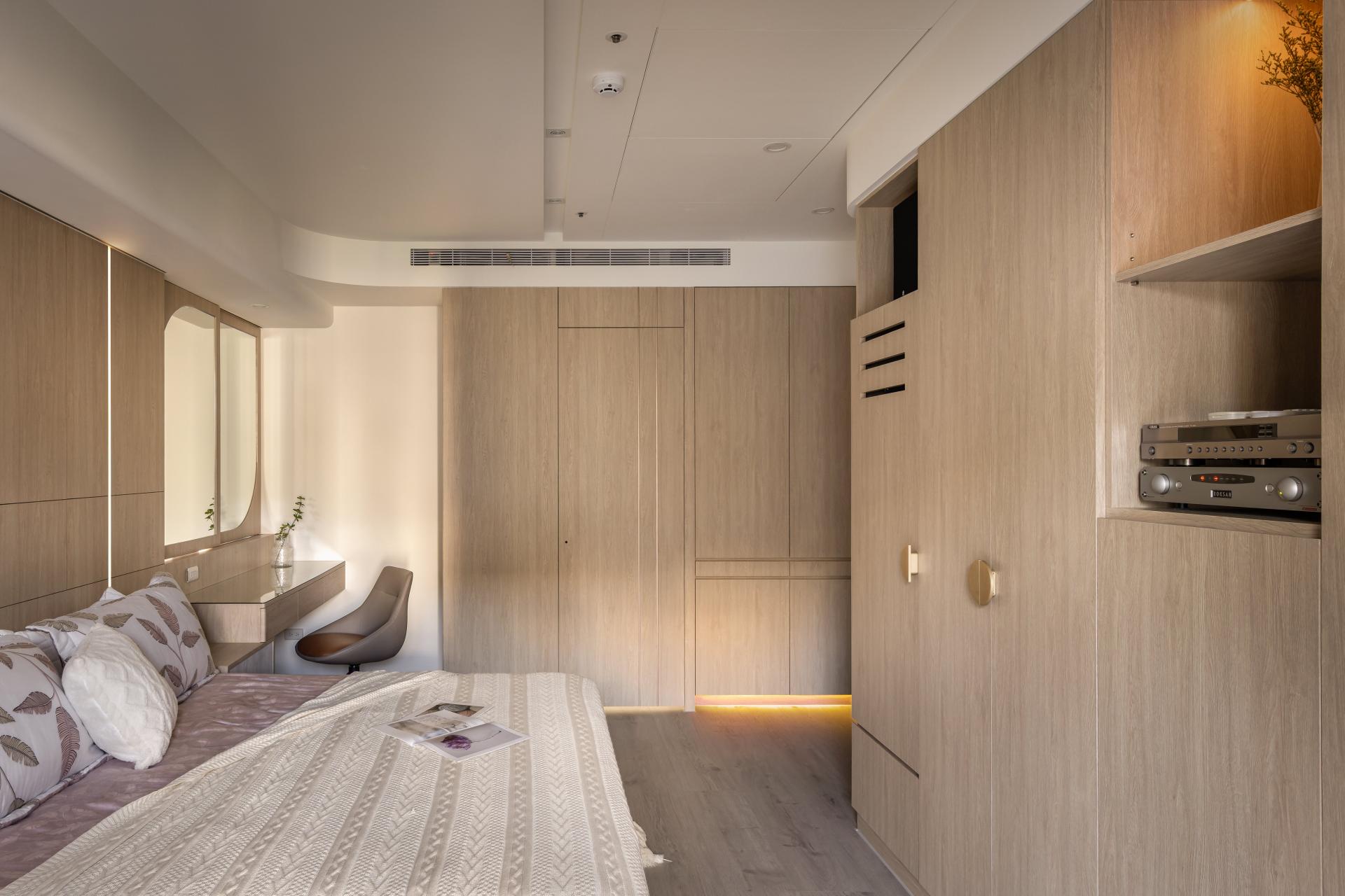 London Design Awards Winner - Serene Radiance
