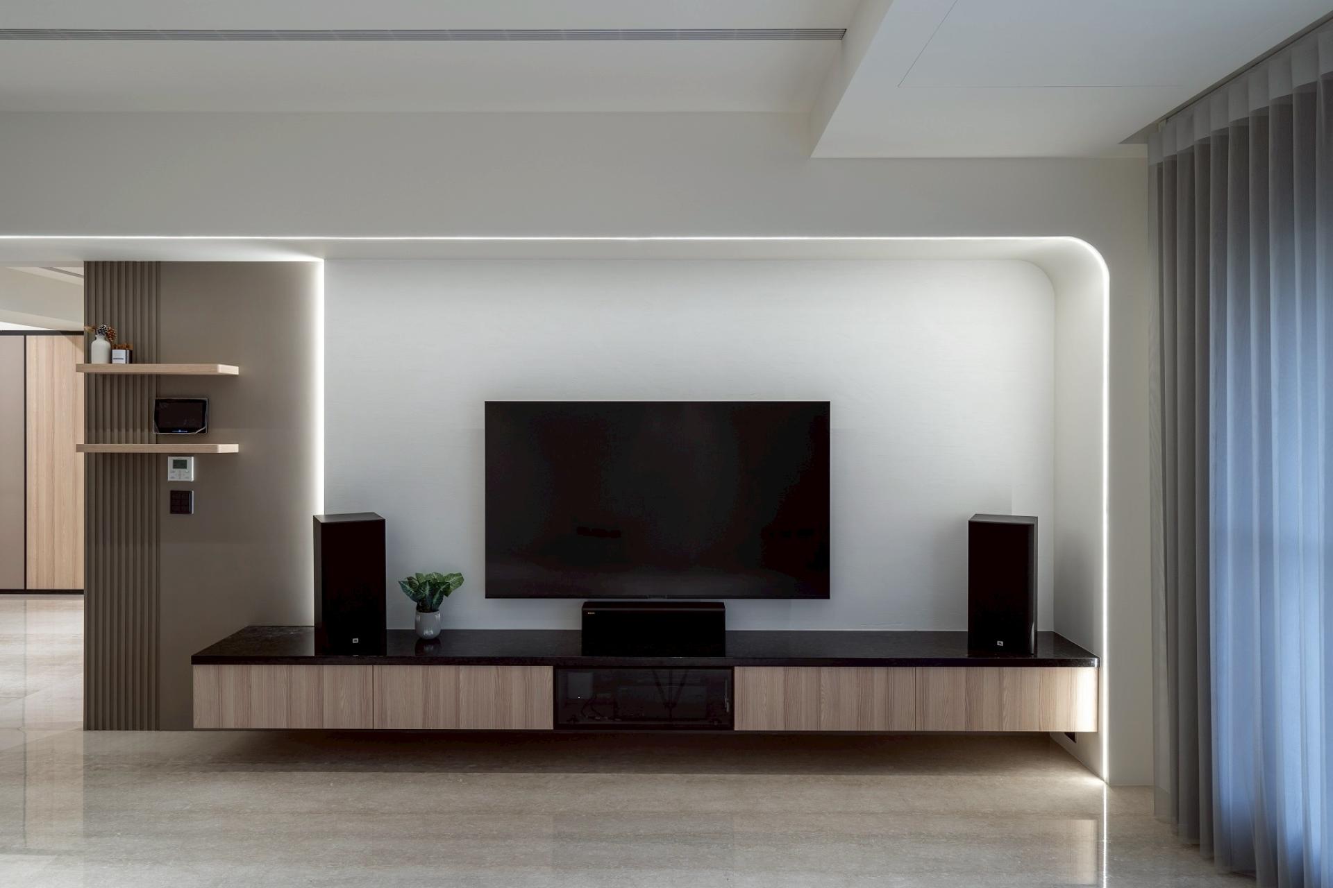 London Design Awards Winner - Pure Light In White