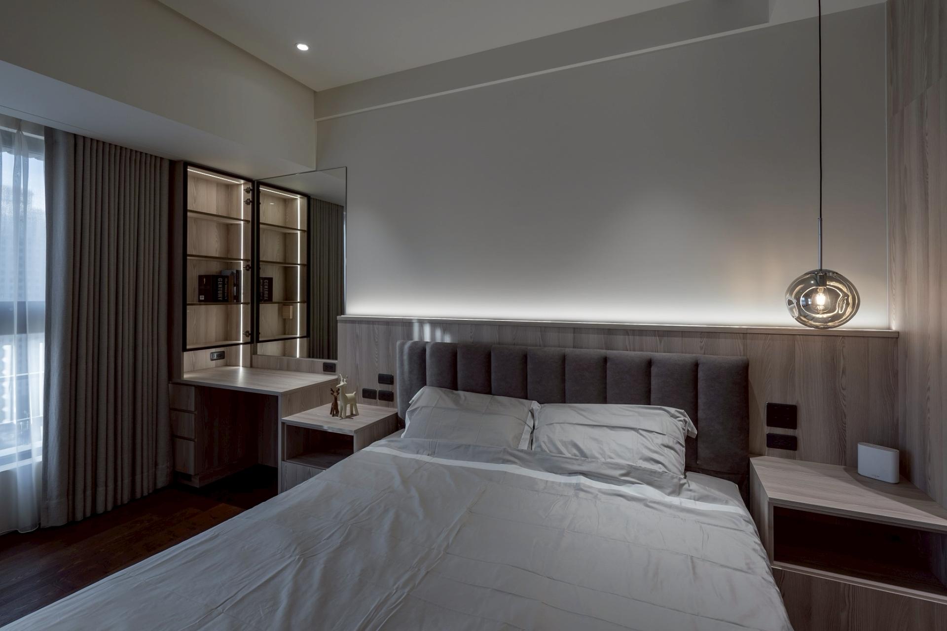 London Design Awards Winner - Pure Light In White