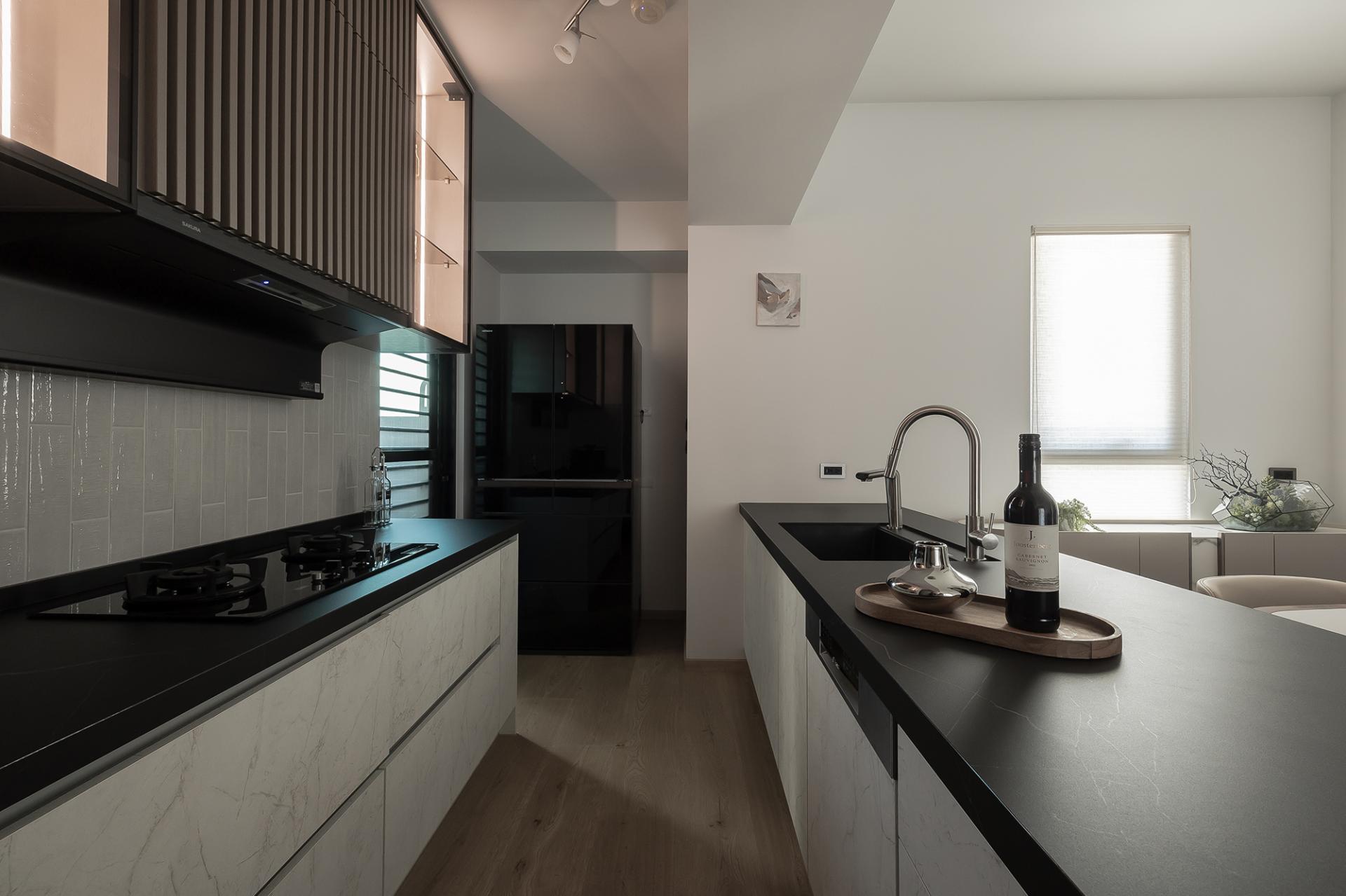 London Design Awards Winner - Honeyed Light
