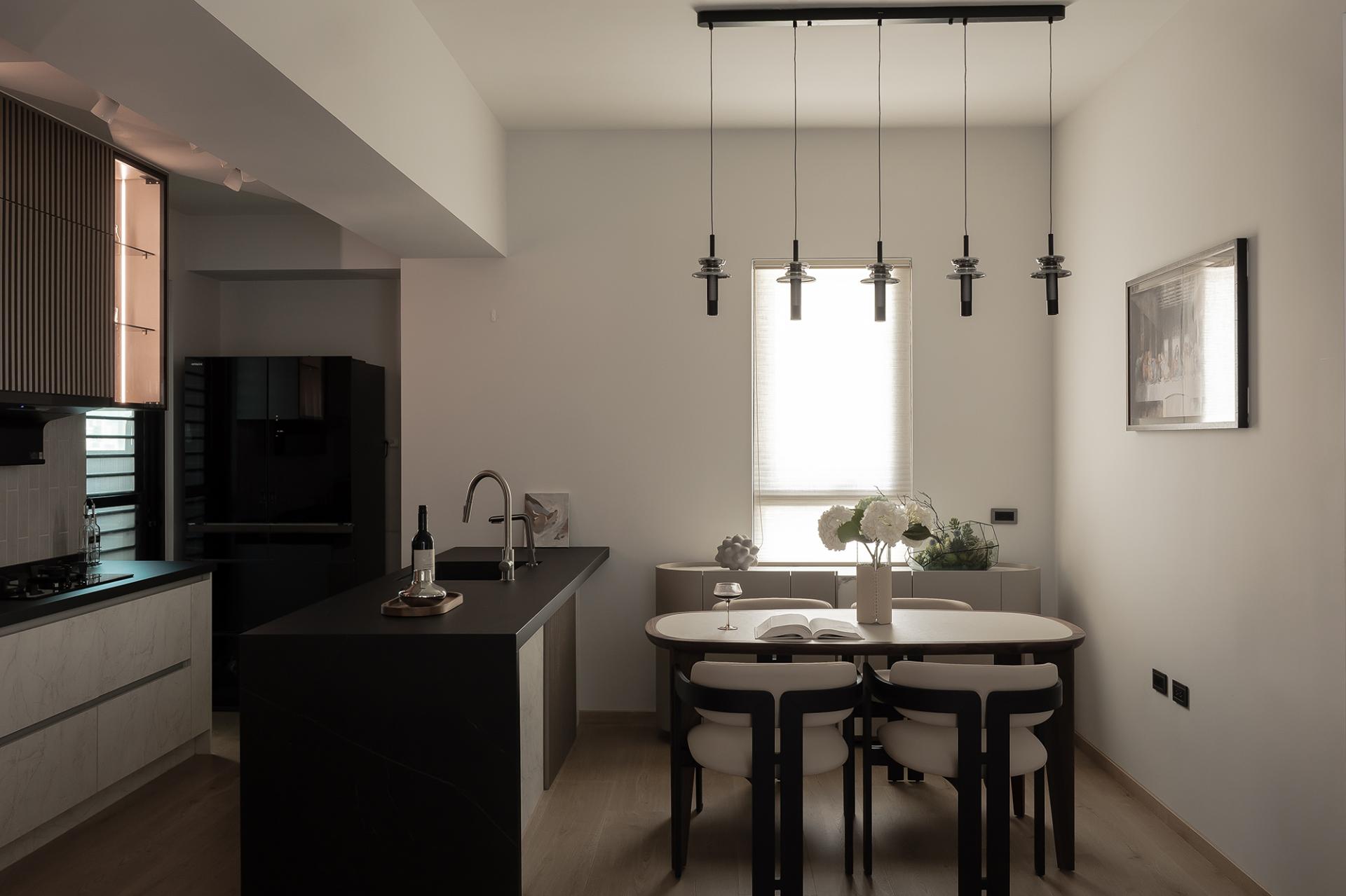 London Design Awards Winner - Honeyed Light