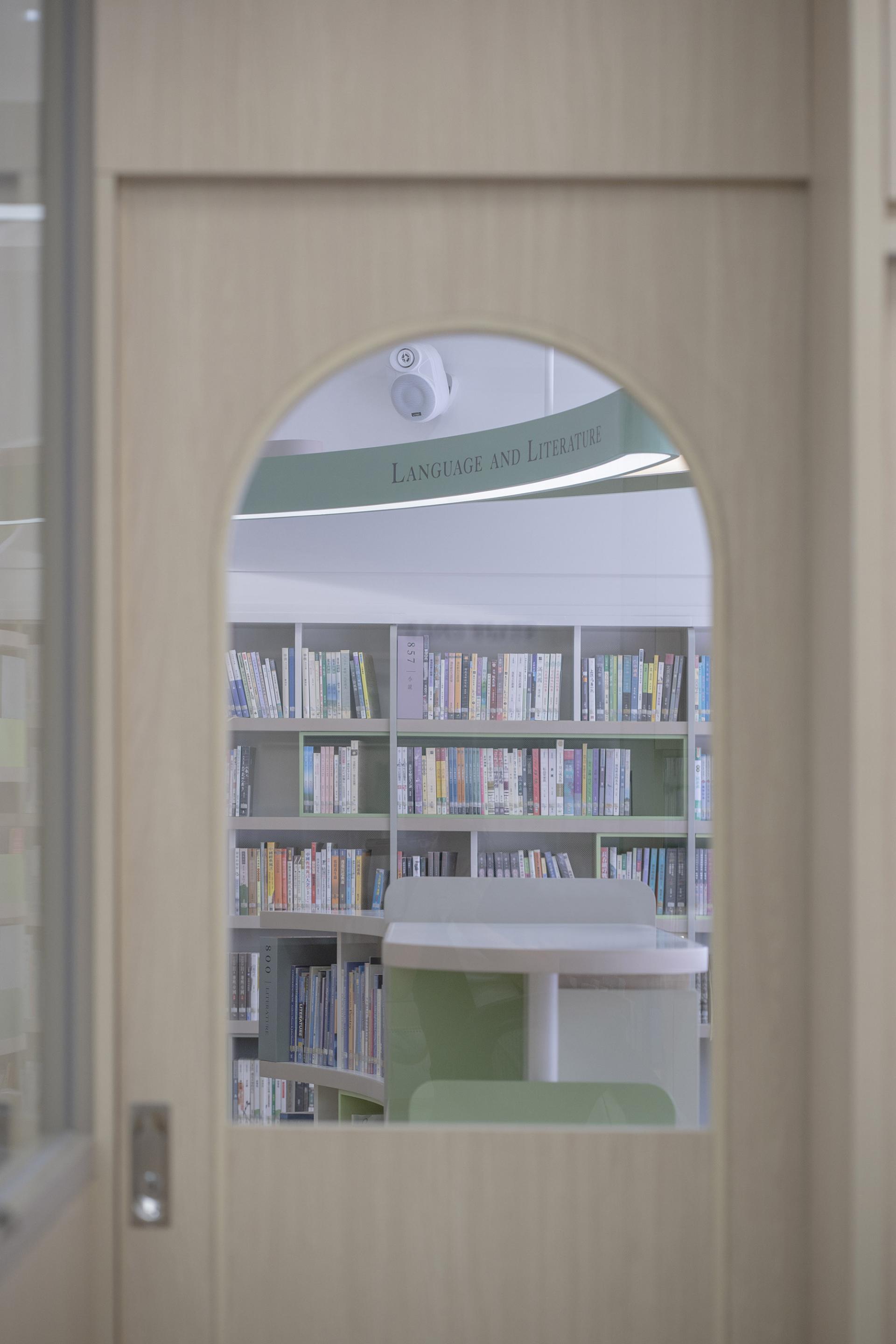 London Design Awards Winner - Verdant Embrace