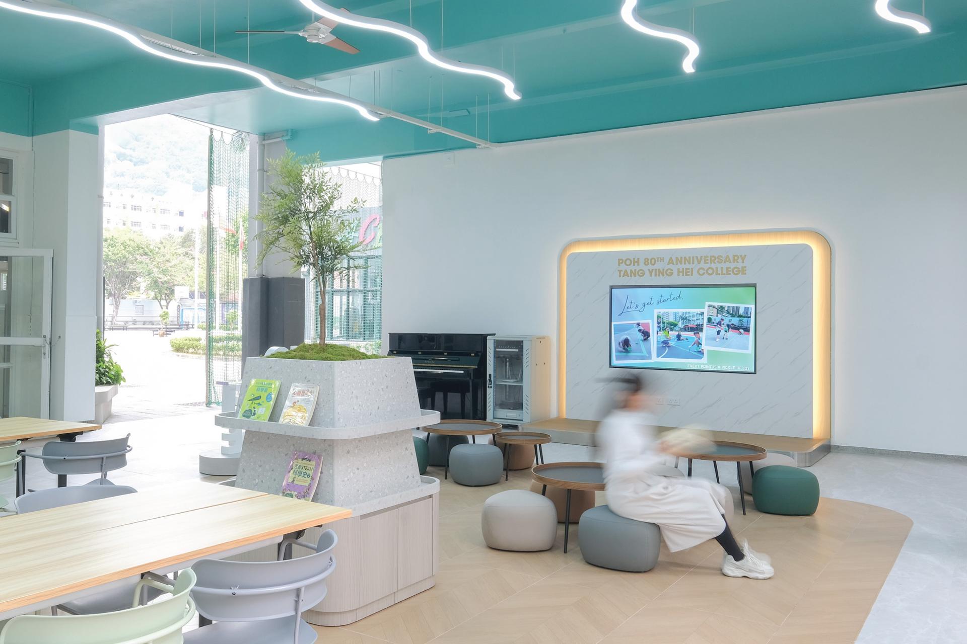 London Design Awards Winner - Light of Waves