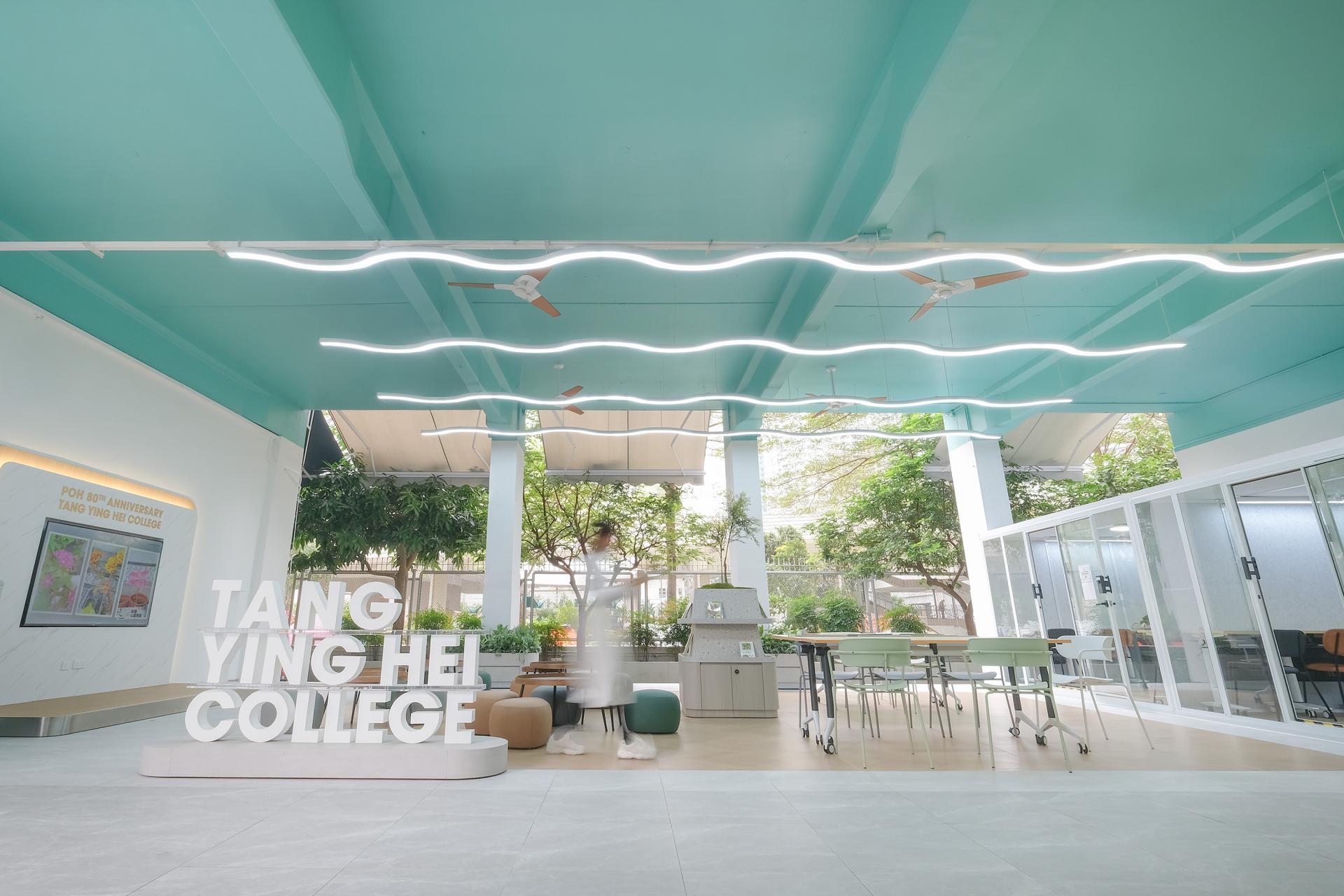 London Design Awards Winner - Light of Waves