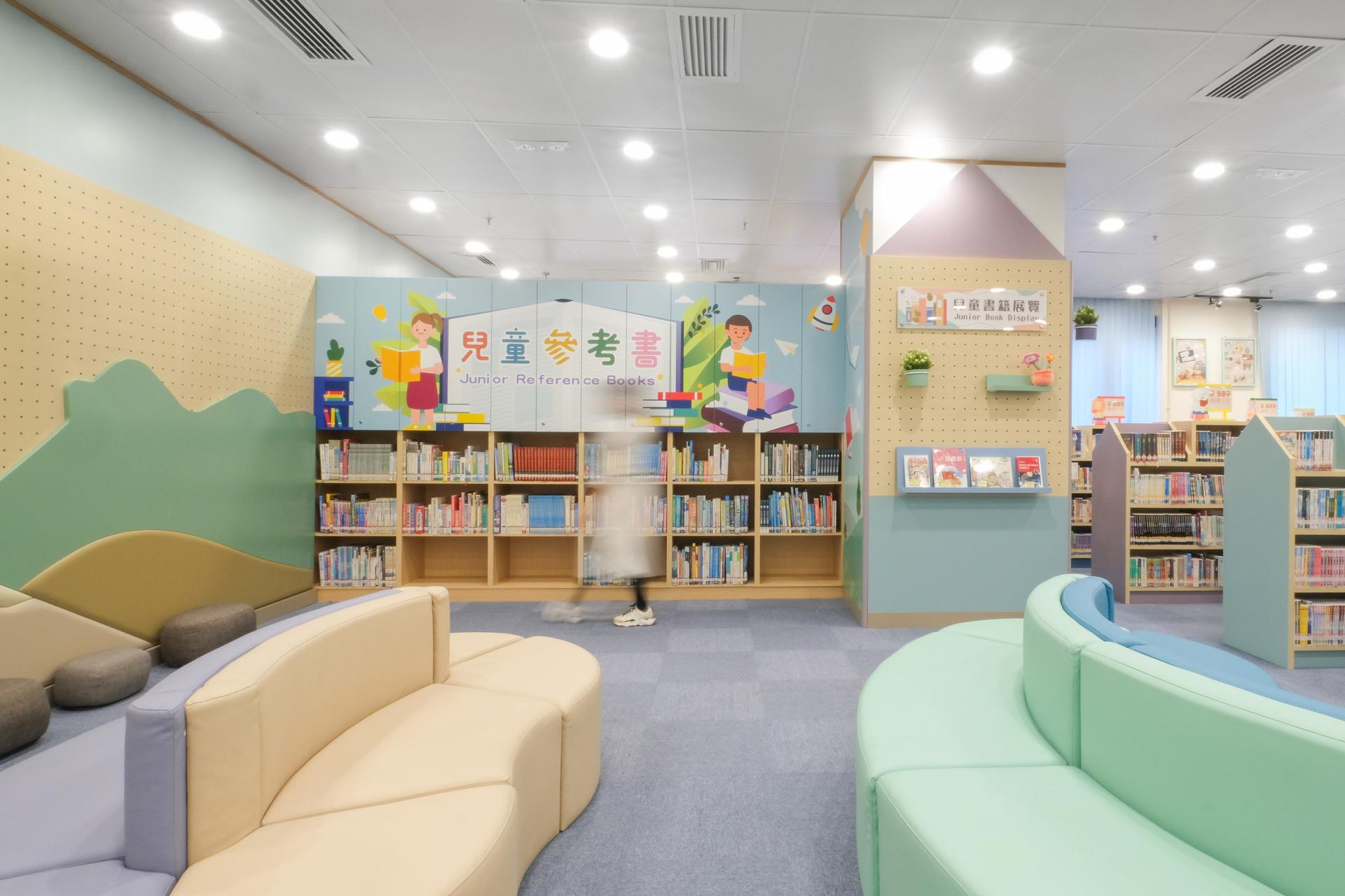 London Design Awards Winner - New Chapters Ahead of Hong Kong Public Libraries