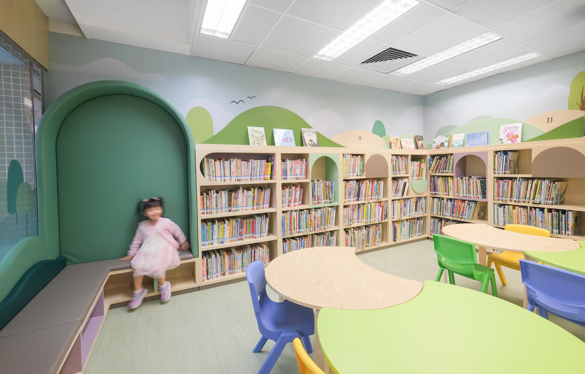 London Design Awards Winner - New Chapters Ahead of Hong Kong Public Libraries