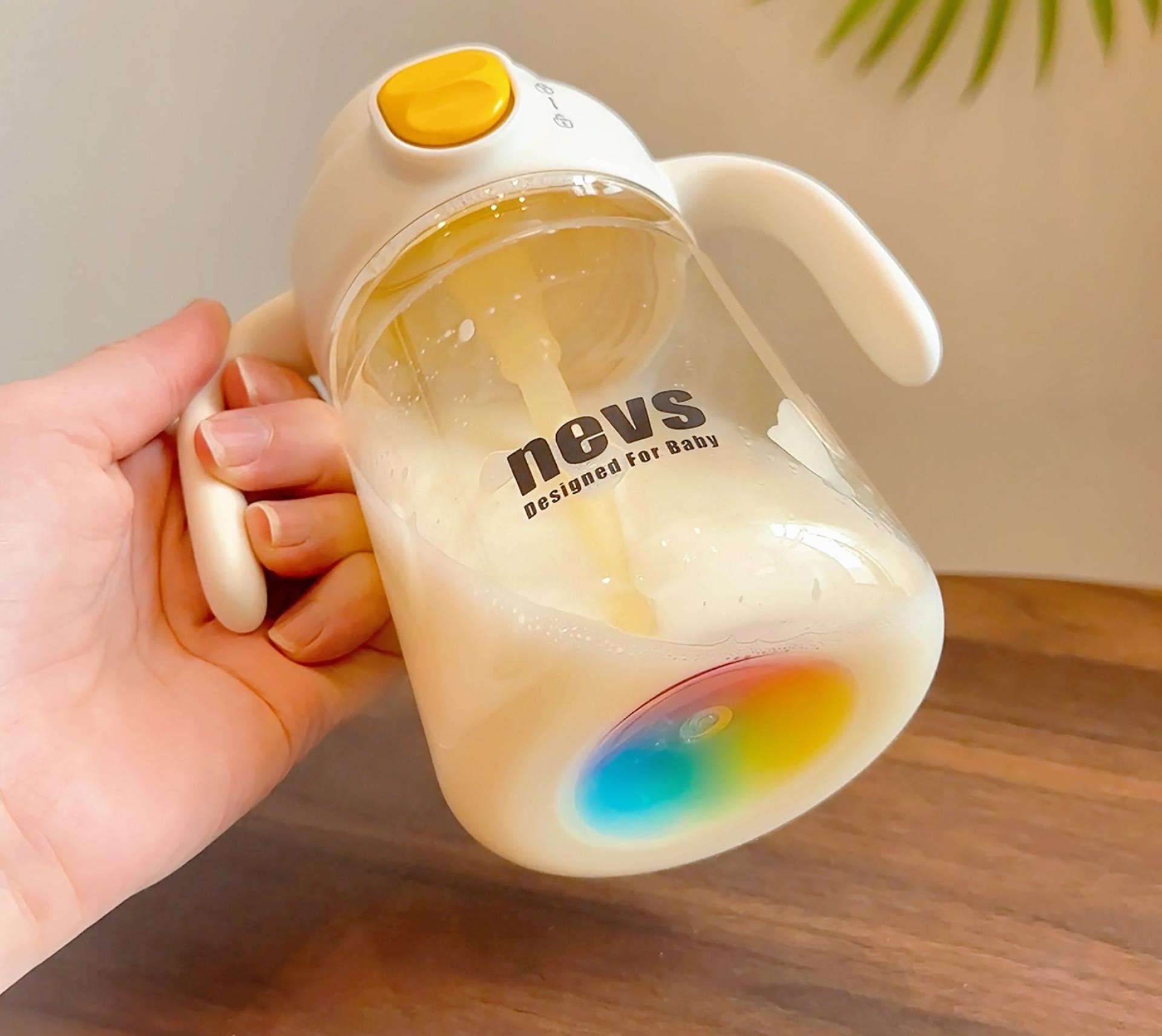 London Design Awards Winner - Rainbow Easy-Sip Cup