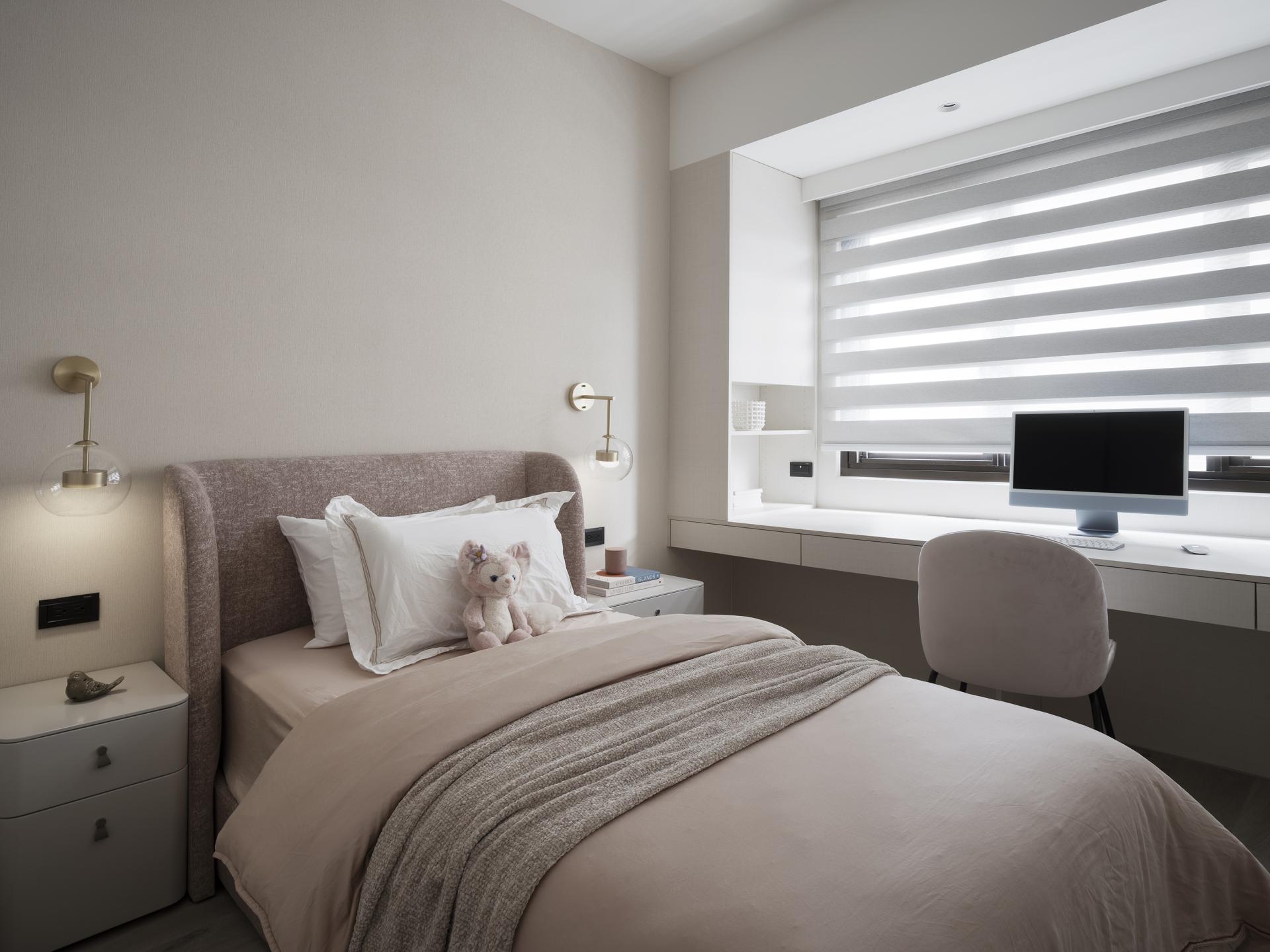 London Design Awards Winner - Ink Radiance
