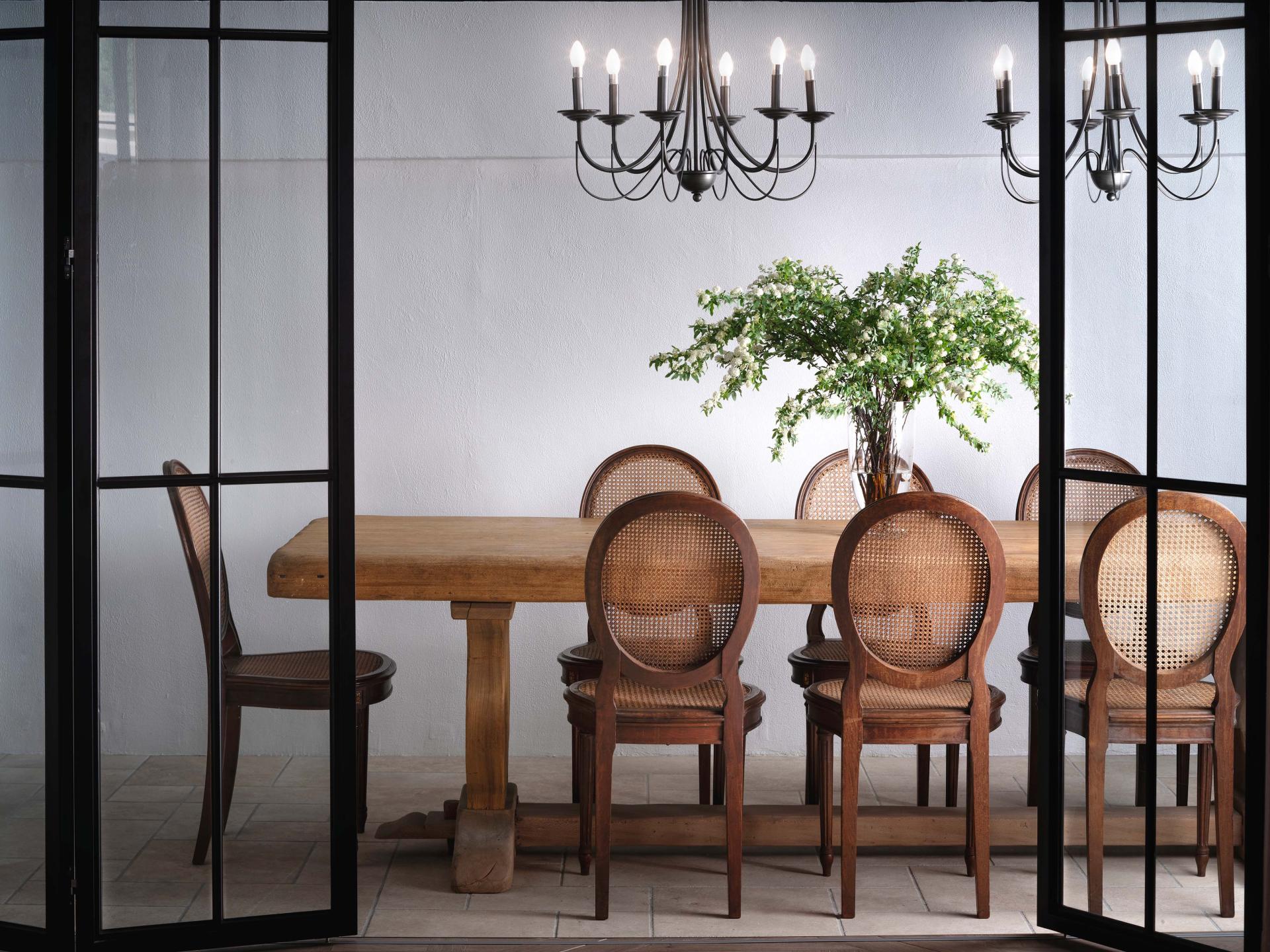 London Design Awards Winner - Drifting Serenity, Graceful Narrative