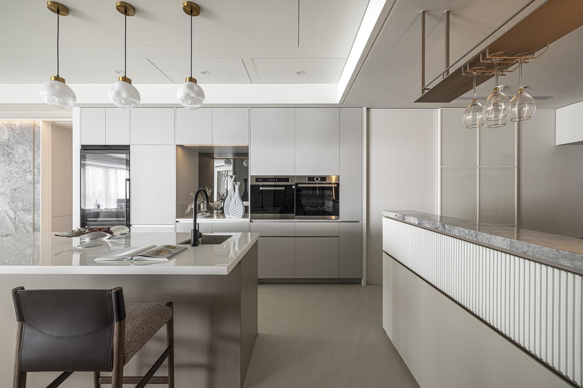 London Design Awards Winner - Essence of Elegance
